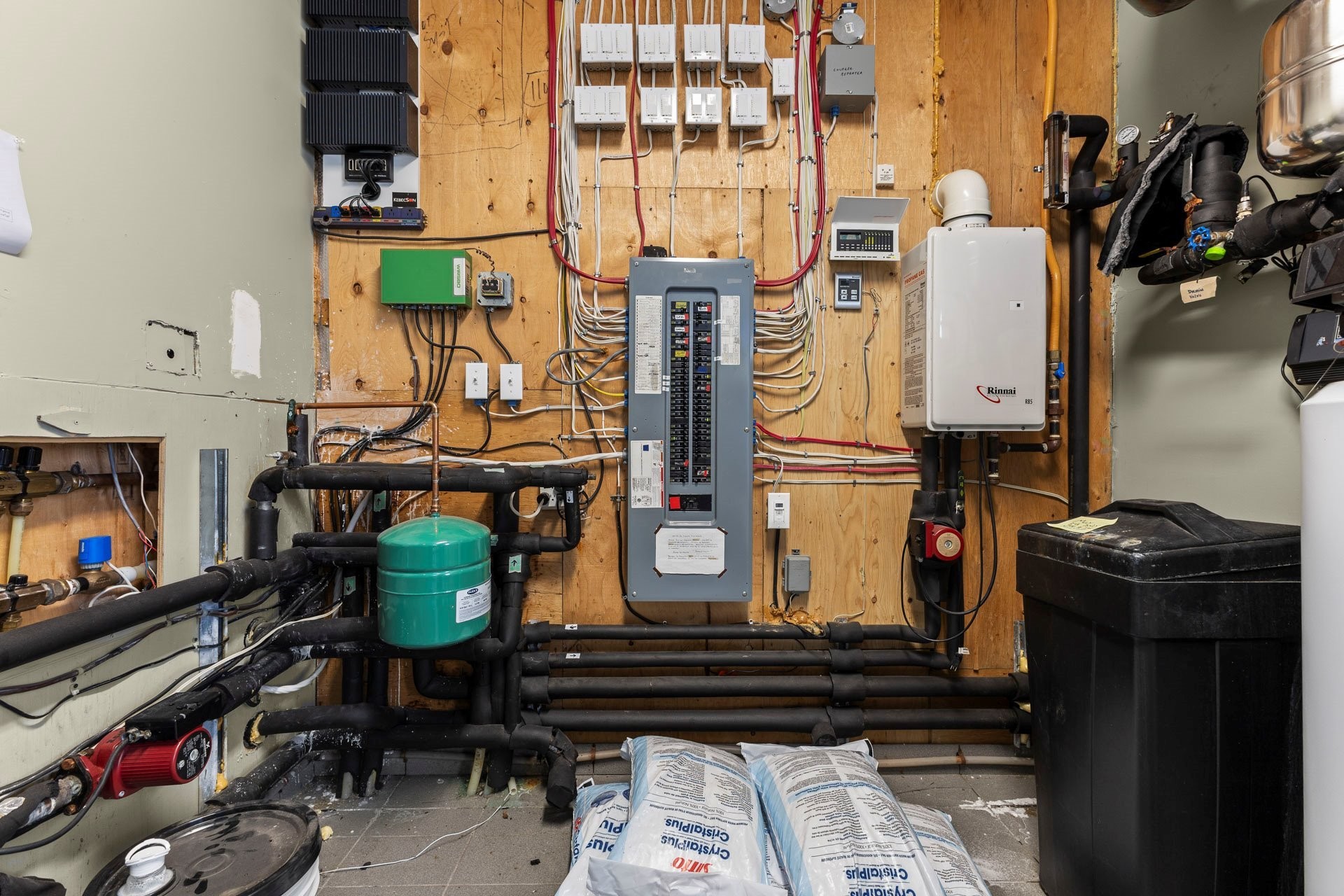 









243


Rue Létourneau

,
Rigaud,




QC
J0P1P0

