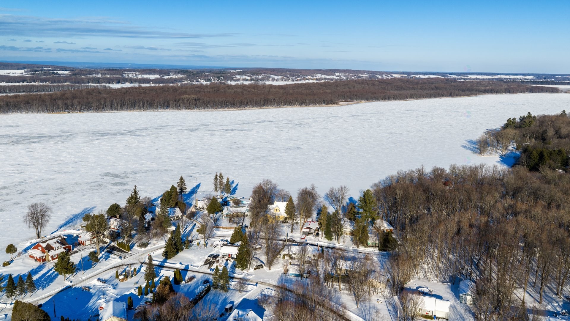 









243


Rue Létourneau

,
Rigaud,




QC
J0P1P0

