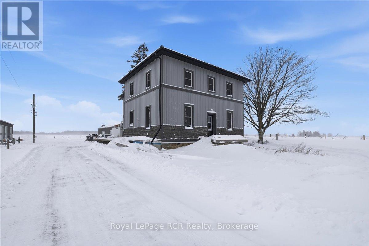 












45169 JAMESTOWN ROAD

,
Huron East (Grey),




Ontario
N4W3G7

