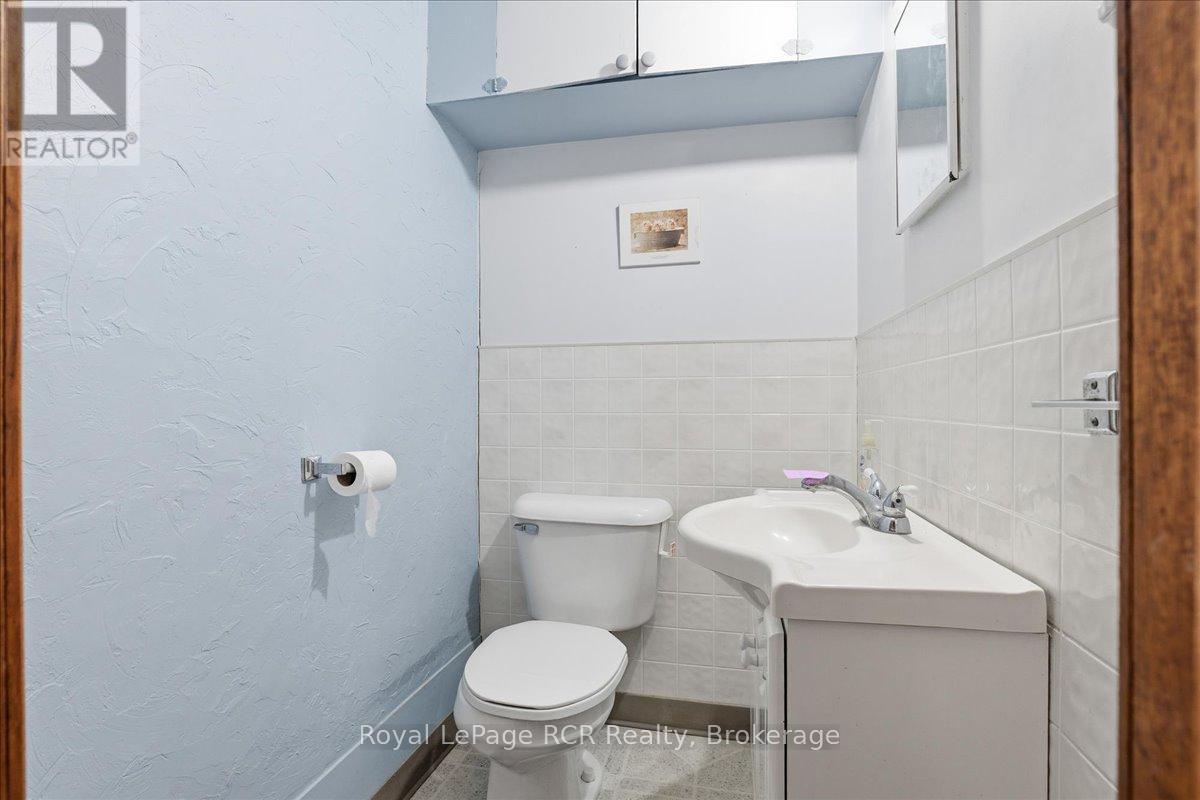 












45169 JAMESTOWN ROAD

,
Huron East (Grey),




Ontario
N4W3G7

