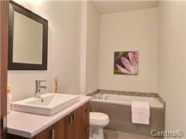 









6290


Boul. Chevrier

, 108,
Brossard,




QC
J4Z0M1

