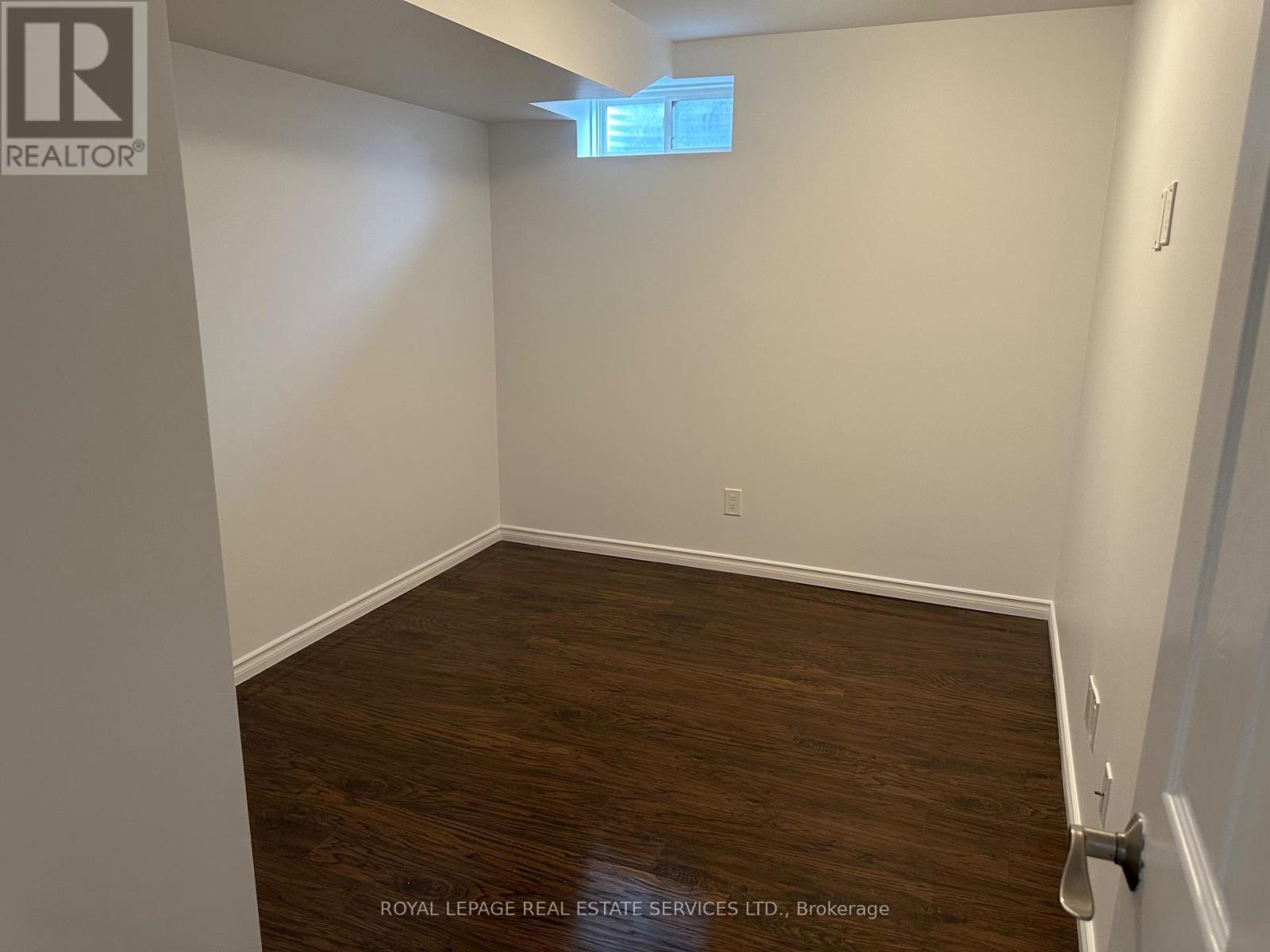 












BSMT - 1 GRUENWALD GATE E

,
Brampton,




Ontario
L6Y6C4

