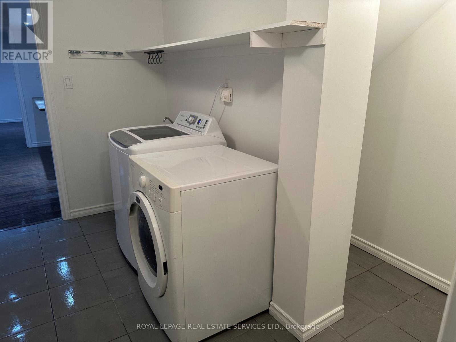 












BSMT - 1 GRUENWALD GATE E

,
Brampton,




Ontario
L6Y6C4

