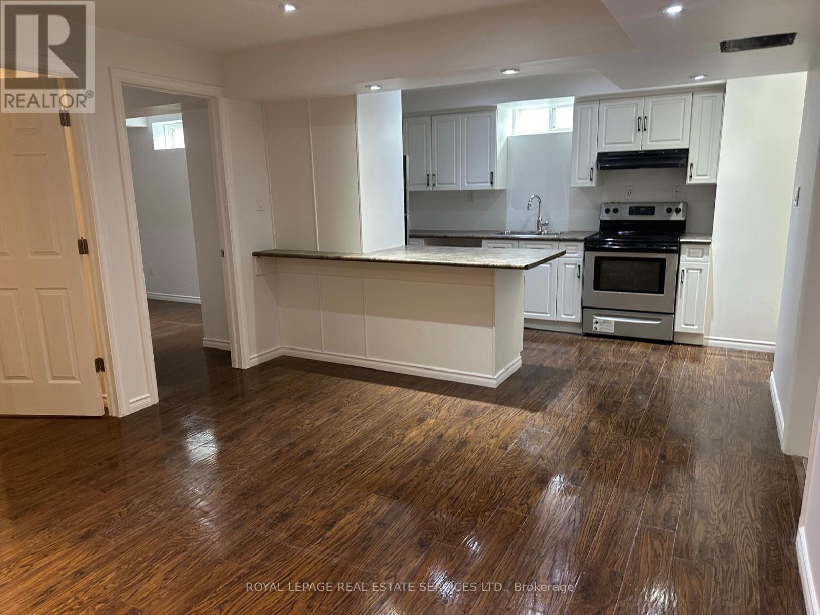 












BSMT - 1 GRUENWALD GATE E

,
Brampton,




Ontario
L6Y6C4

