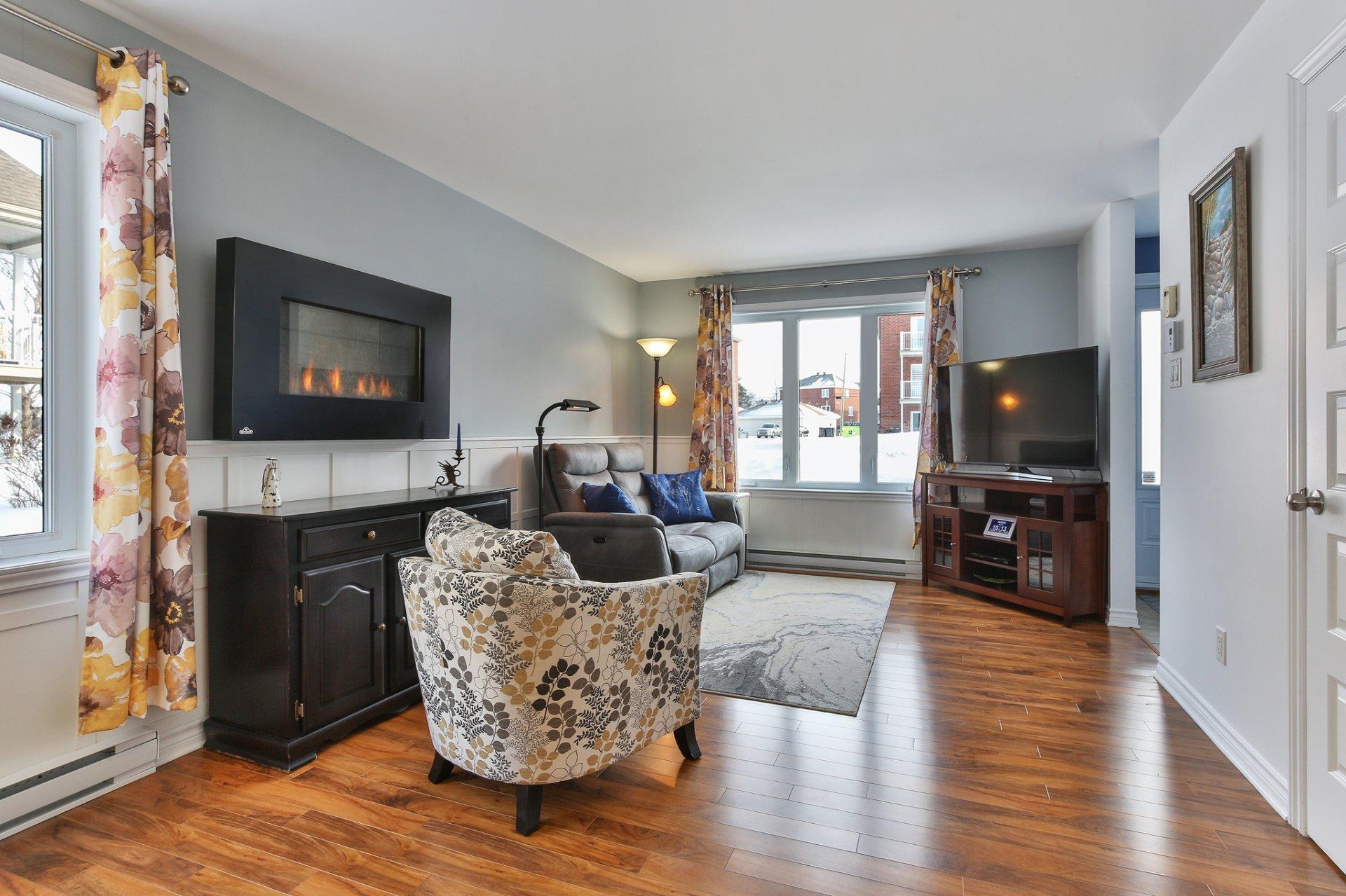 









190


Rue des Échevins

,
Saint-Jean-sur-Richelieu,




QC
J2W3E8

