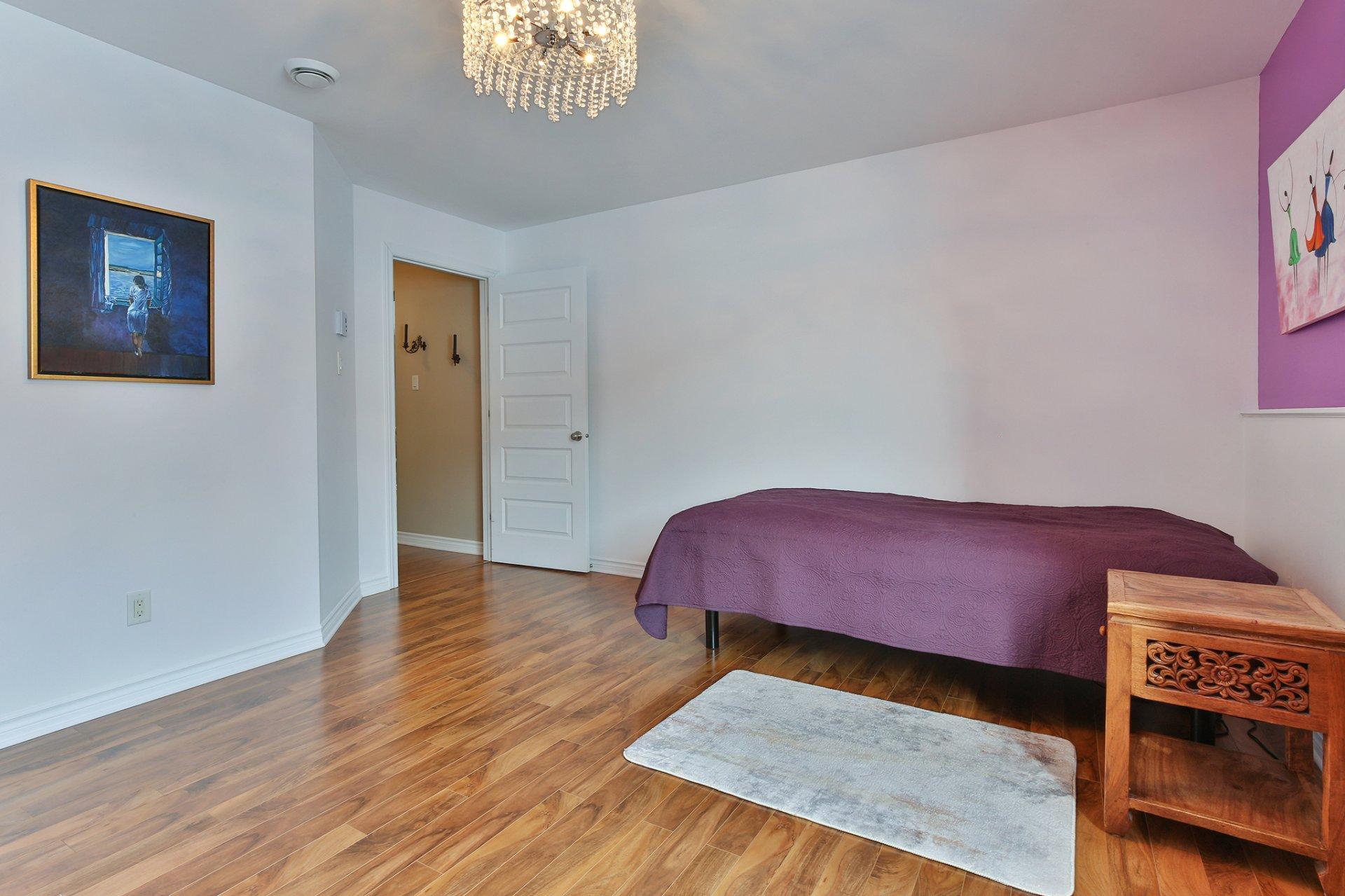 









190


Rue des Échevins

,
Saint-Jean-sur-Richelieu,




QC
J2W3E8

