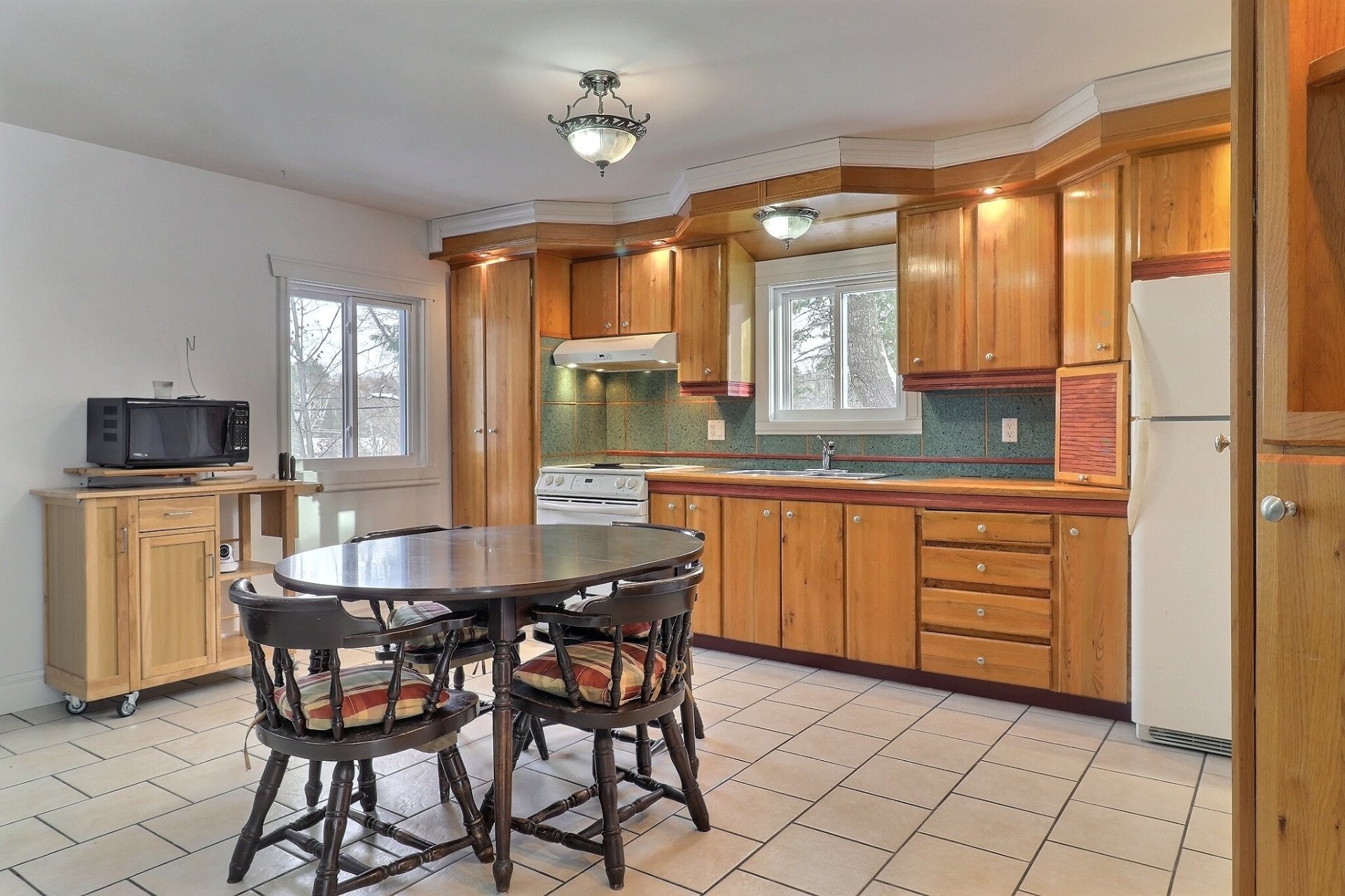 









69


Ch. de Blue Sea

,
Gracefield,




QC
J0X1W0

