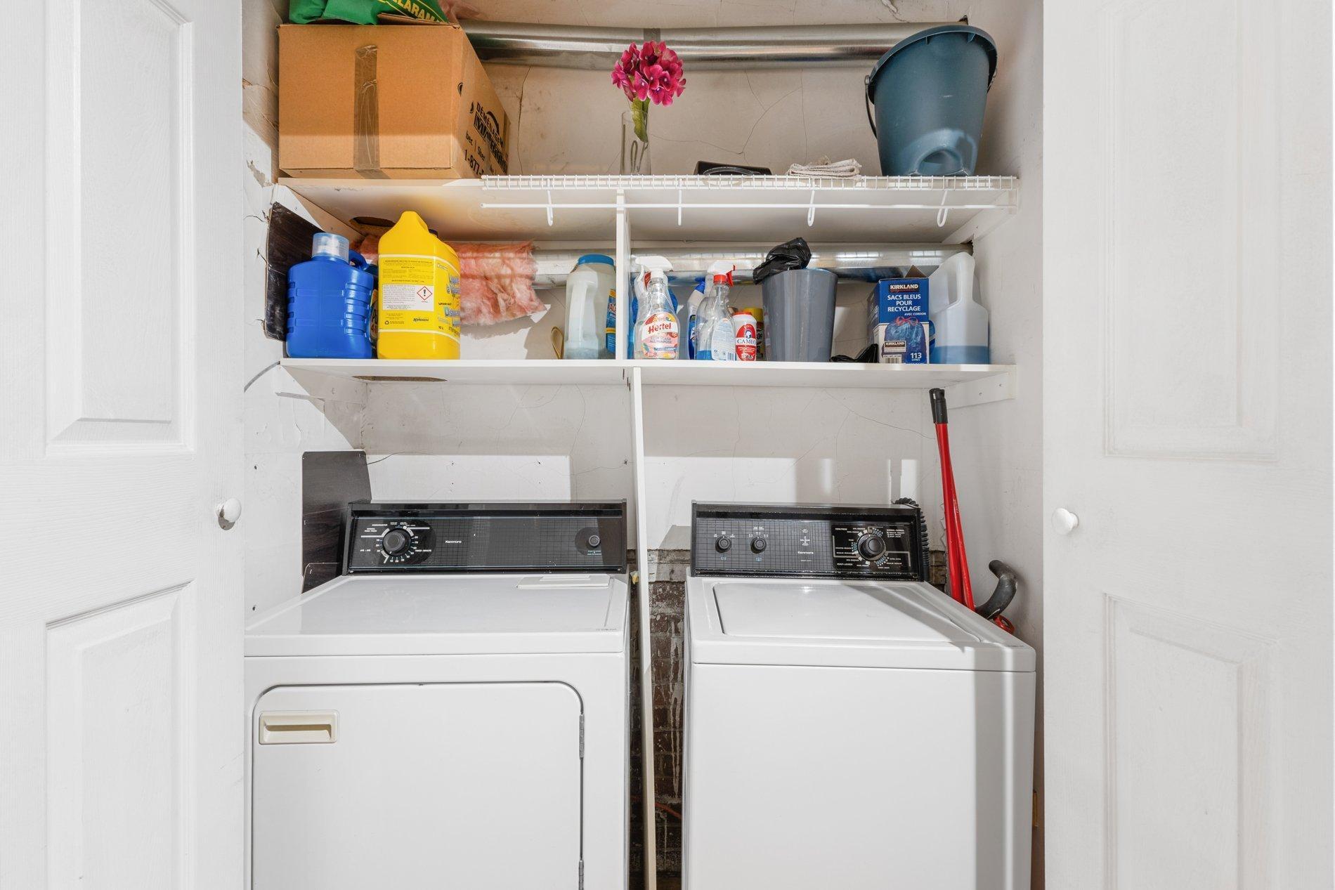 









5192

 - 5194


Rue St-Dominique

,
Montréal (Le Plateau-Mont-Royal),




QC
H2T1V2

