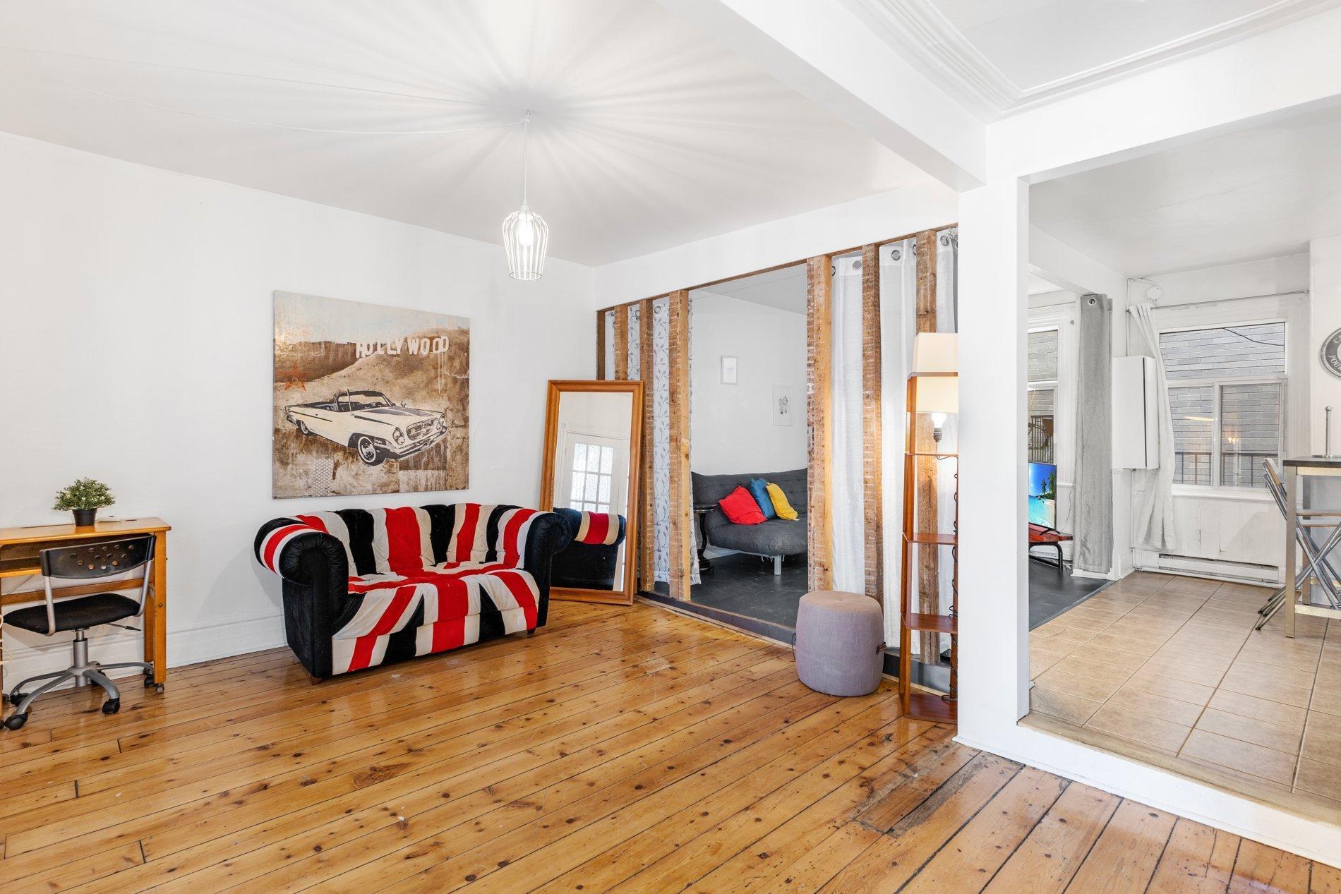 









5192

 - 5194


Rue St-Dominique

,
Montréal (Le Plateau-Mont-Royal),




QC
H2T1V2

