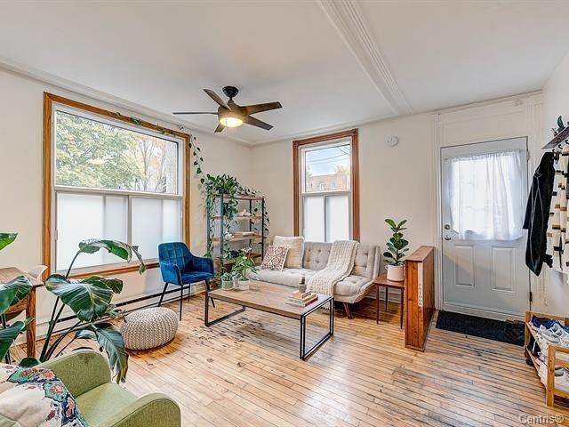 









5196

 - 5198


Rue St-Dominique

,
Montréal (Le Plateau-Mont-Royal),




QC
H2T1V2

