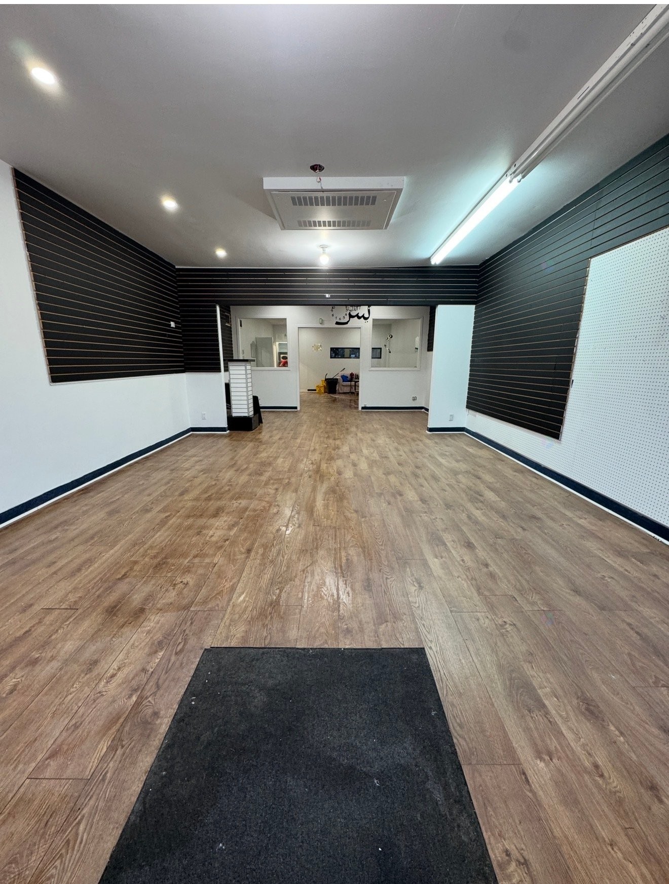 









791

 - 795


Rue Ste-Hélène

,
Longueuil (Le Vieux-Longueuil),




QC
J4K3R5

