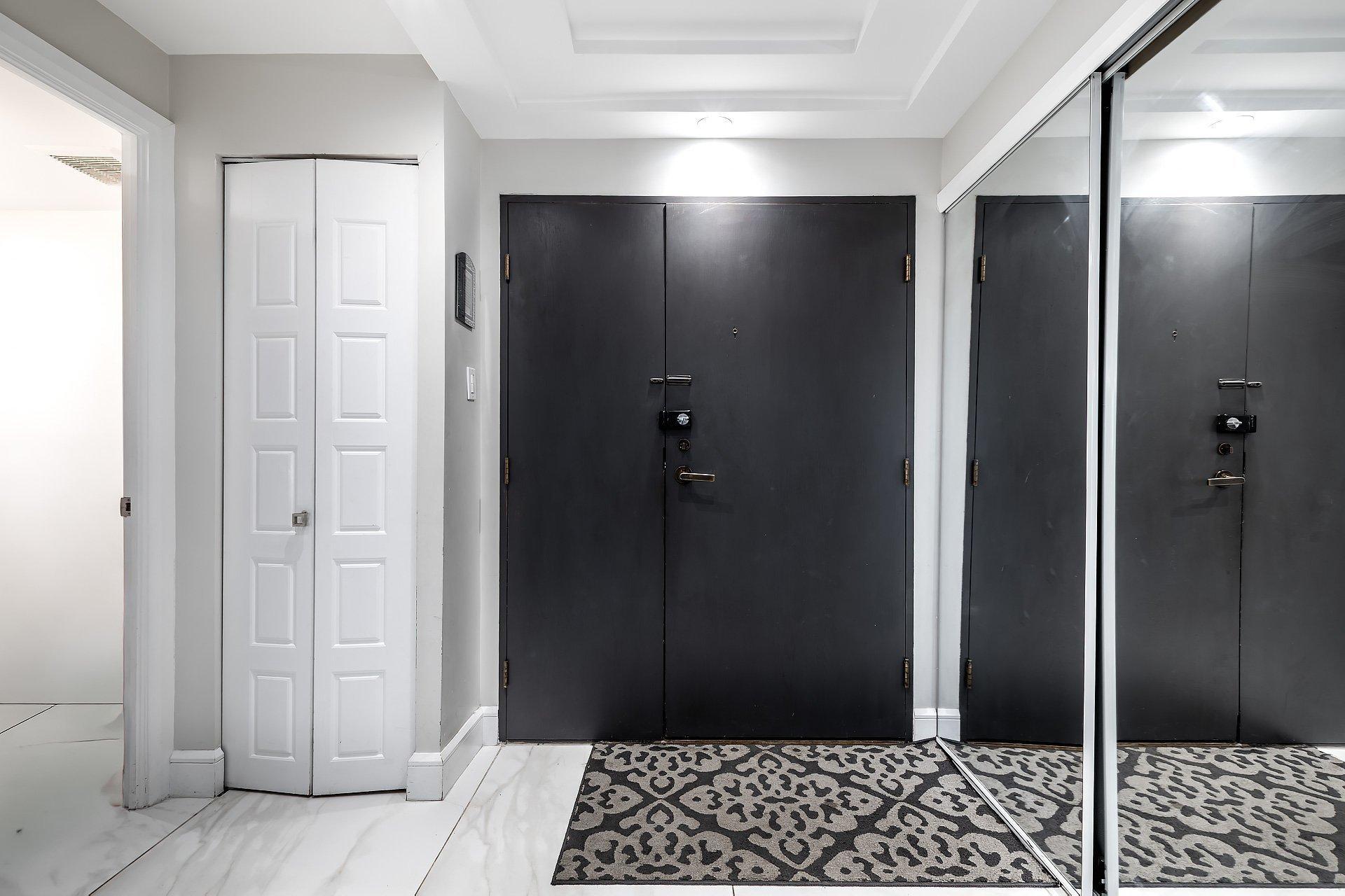 









5790


Av. Rembrandt

, 905,
Côte-Saint-Luc,




QC
H4W2V2

