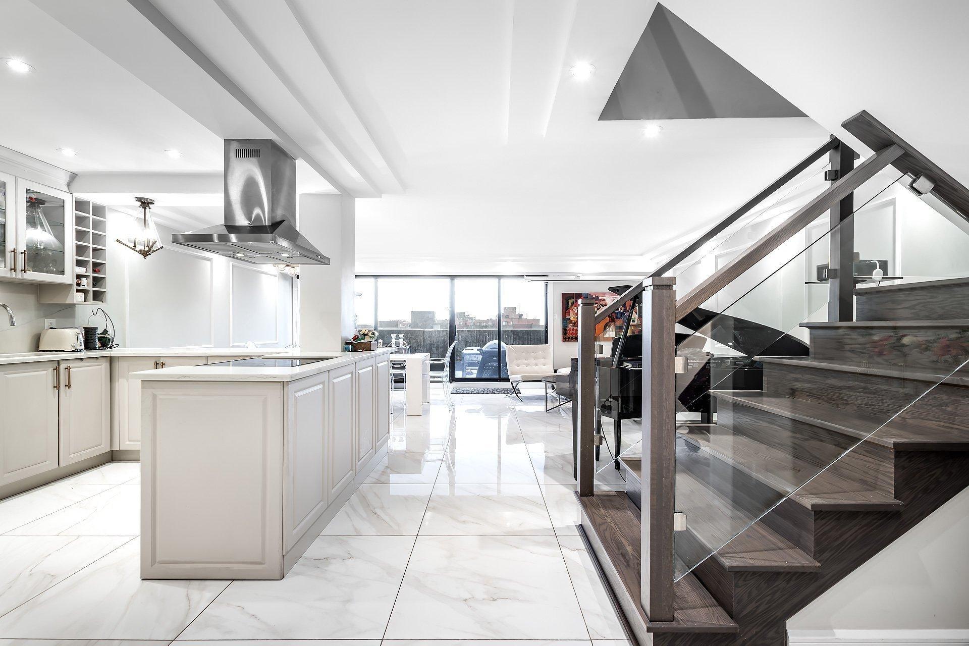 









5790


Av. Rembrandt

, 905,
Côte-Saint-Luc,




QC
H4W2V2

