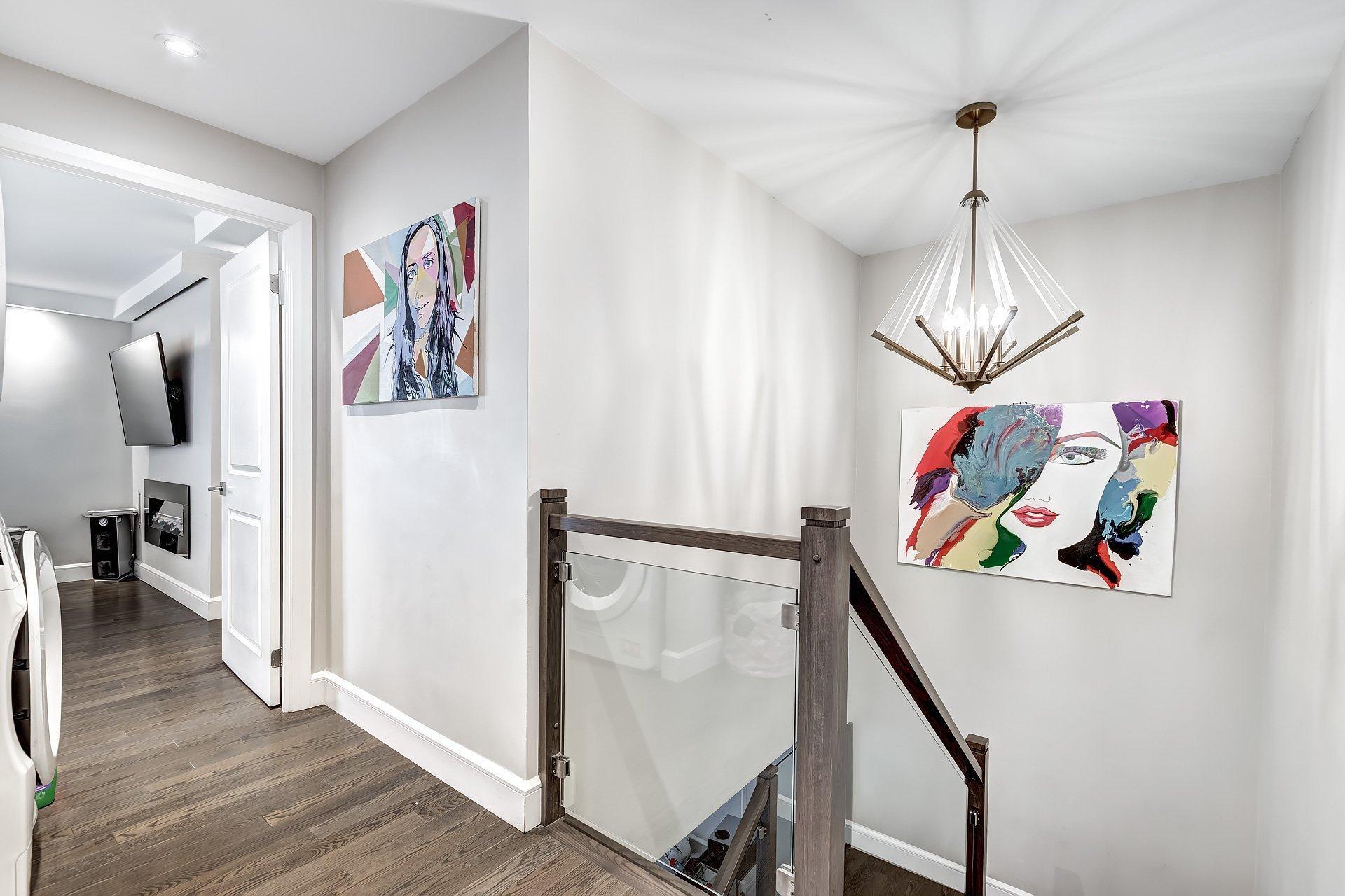 









5790


Av. Rembrandt

, 905,
Côte-Saint-Luc,




QC
H4W2V2

