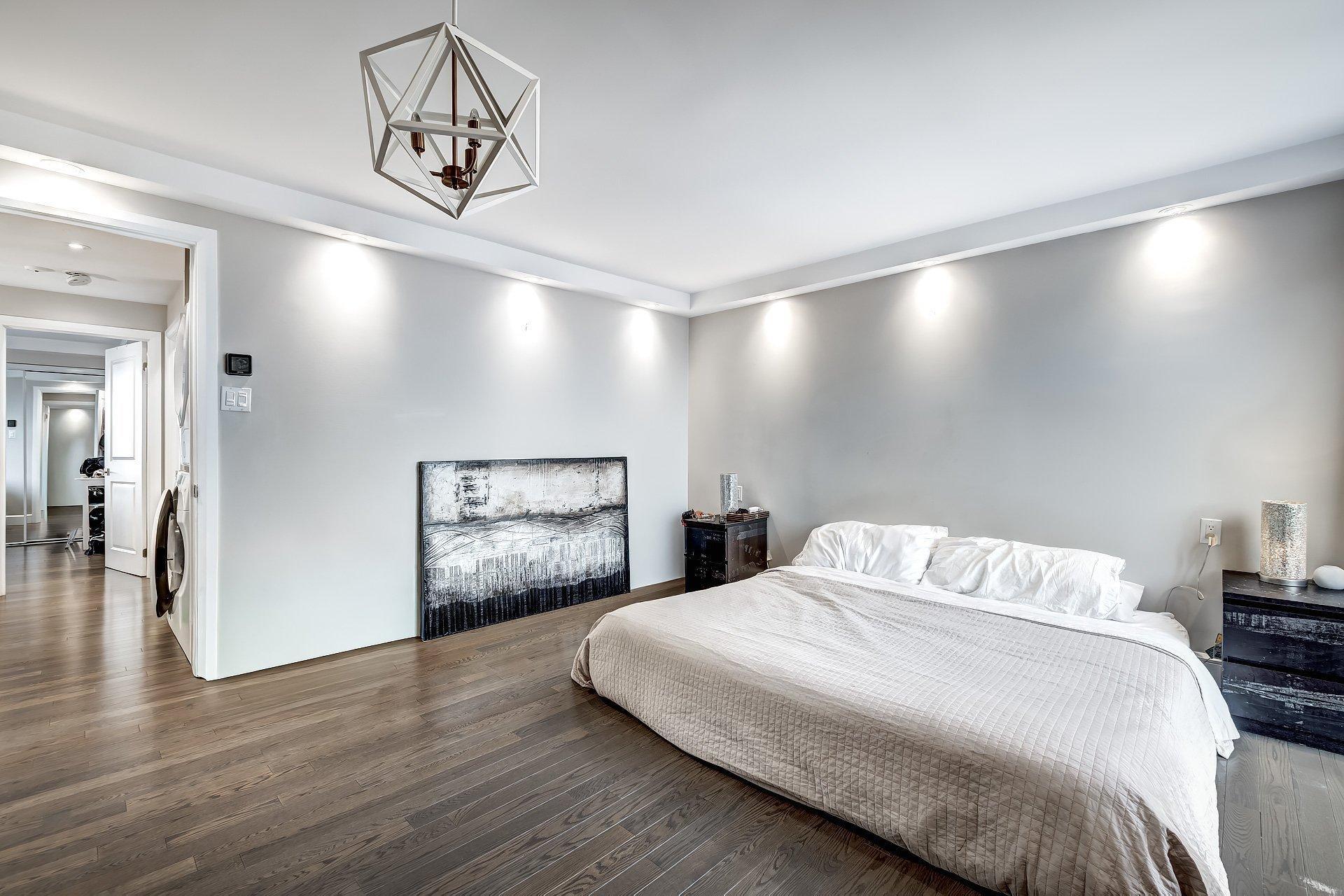 









5790


Av. Rembrandt

, 905,
Côte-Saint-Luc,




QC
H4W2V2

