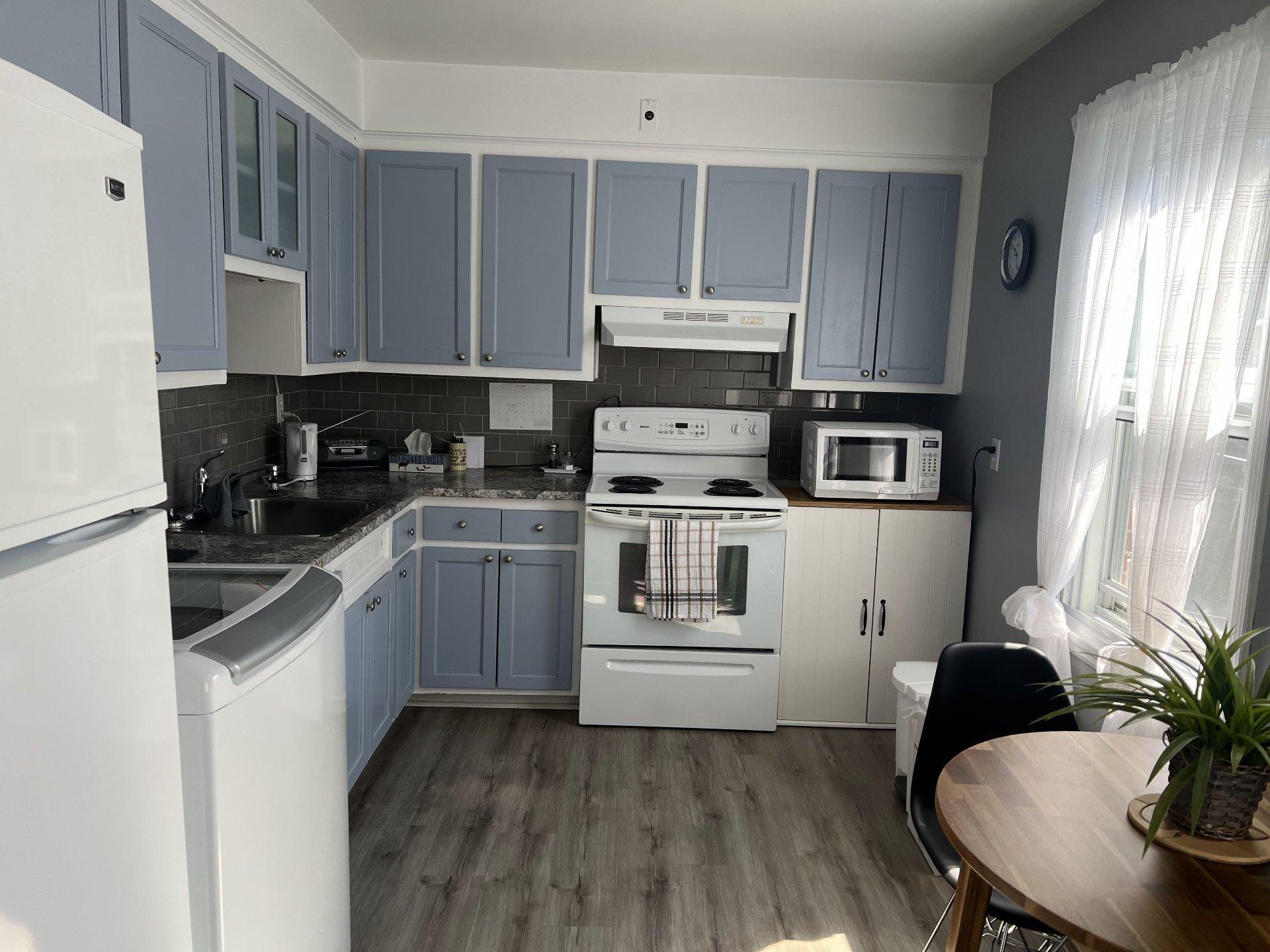 









8390


Rue Centrale

,
Montréal (LaSalle),




QC
H8P1M8

