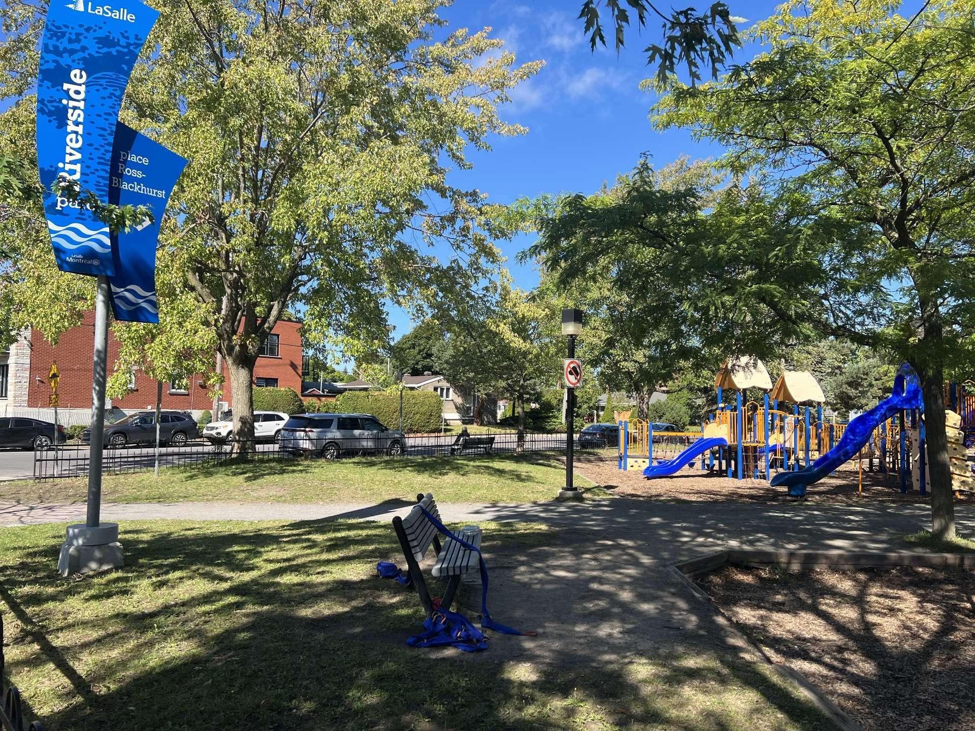 









8390


Rue Centrale

,
Montréal (LaSalle),




QC
H8P1M8

