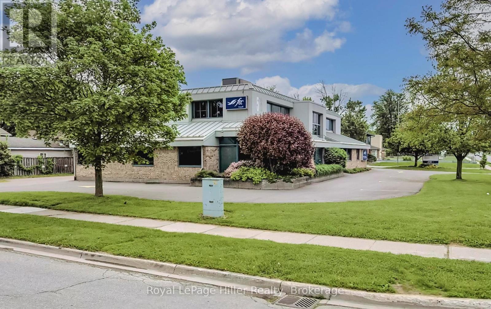 












516 HURON STREET

,
Stratford,




Ontario
N5A5T7

