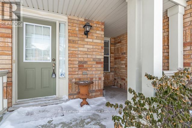 












1637 STOVER CRESCENT

,
Milton (CL Clarke),




Ontario
L9T5N4

