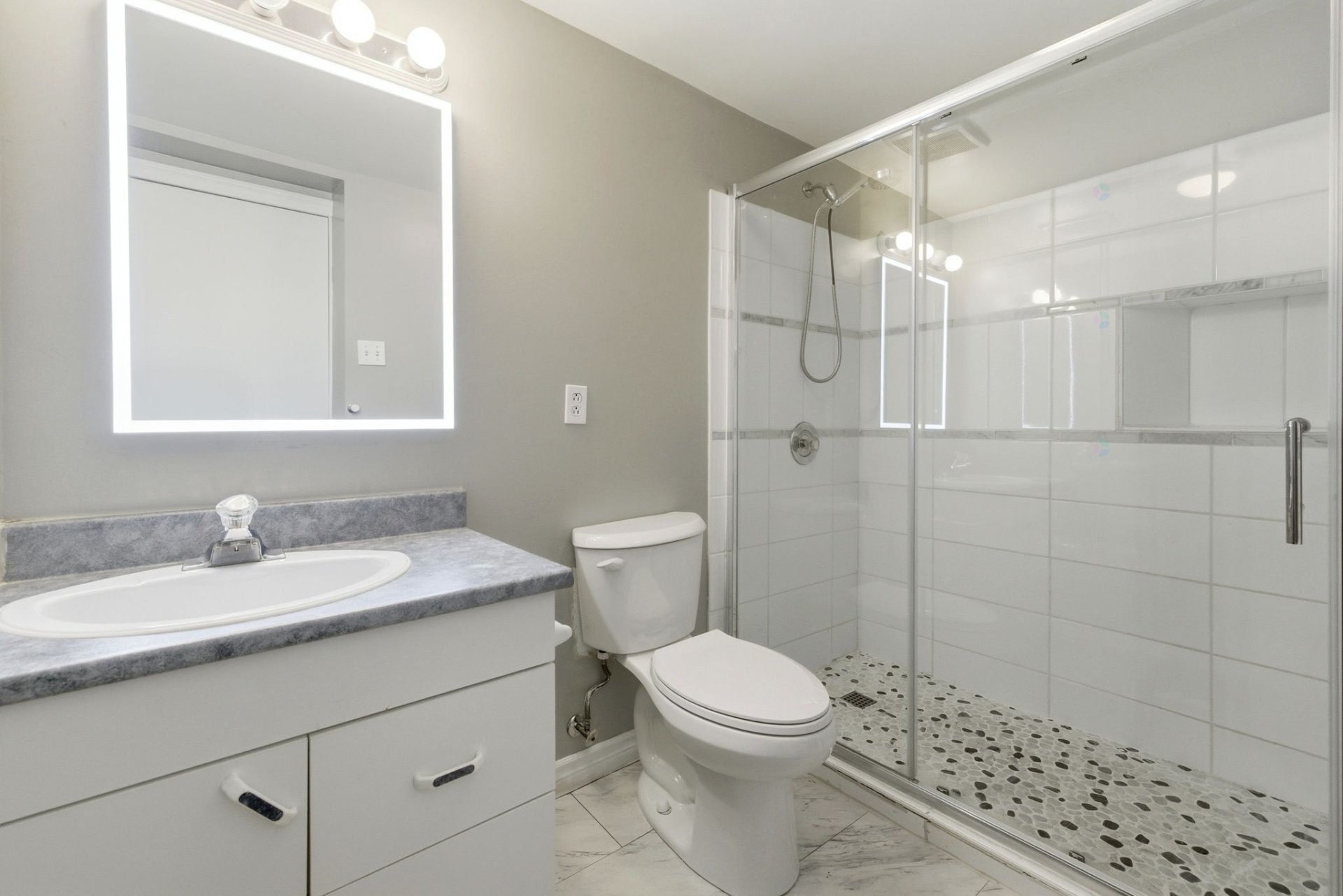 









9


Rue Monette

,
Gatineau (Gatineau),




QC
J8P2B2

