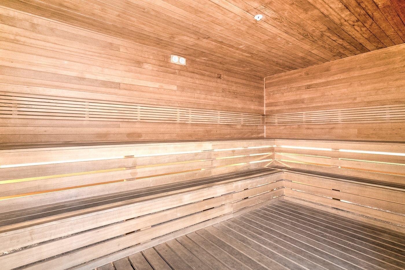 









1050


Rue Drummond

, 2210,
Montréal (Ville-Marie),




QC
H3B0G3

