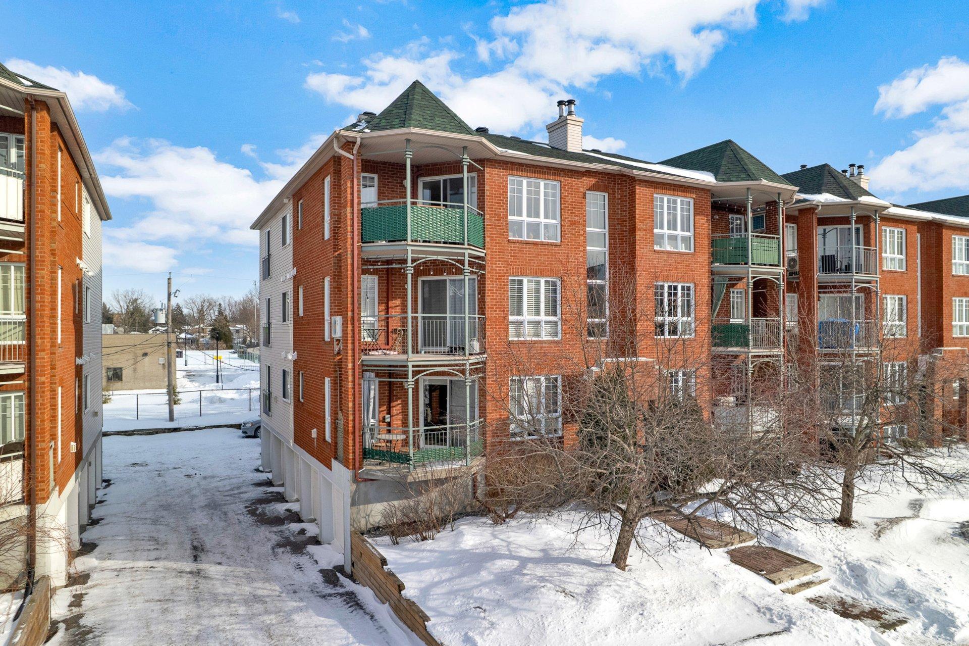 









190


Rue Parent

, 301,
Longueuil (Greenfield Park),




QC
J4V3L2

