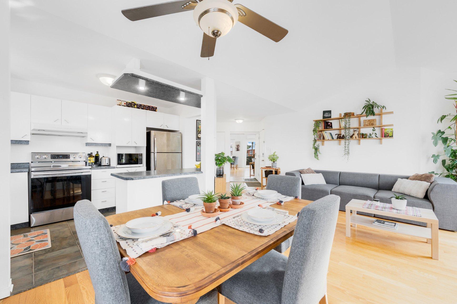 









190


Rue Parent

, 301,
Longueuil (Greenfield Park),




QC
J4V3L2

