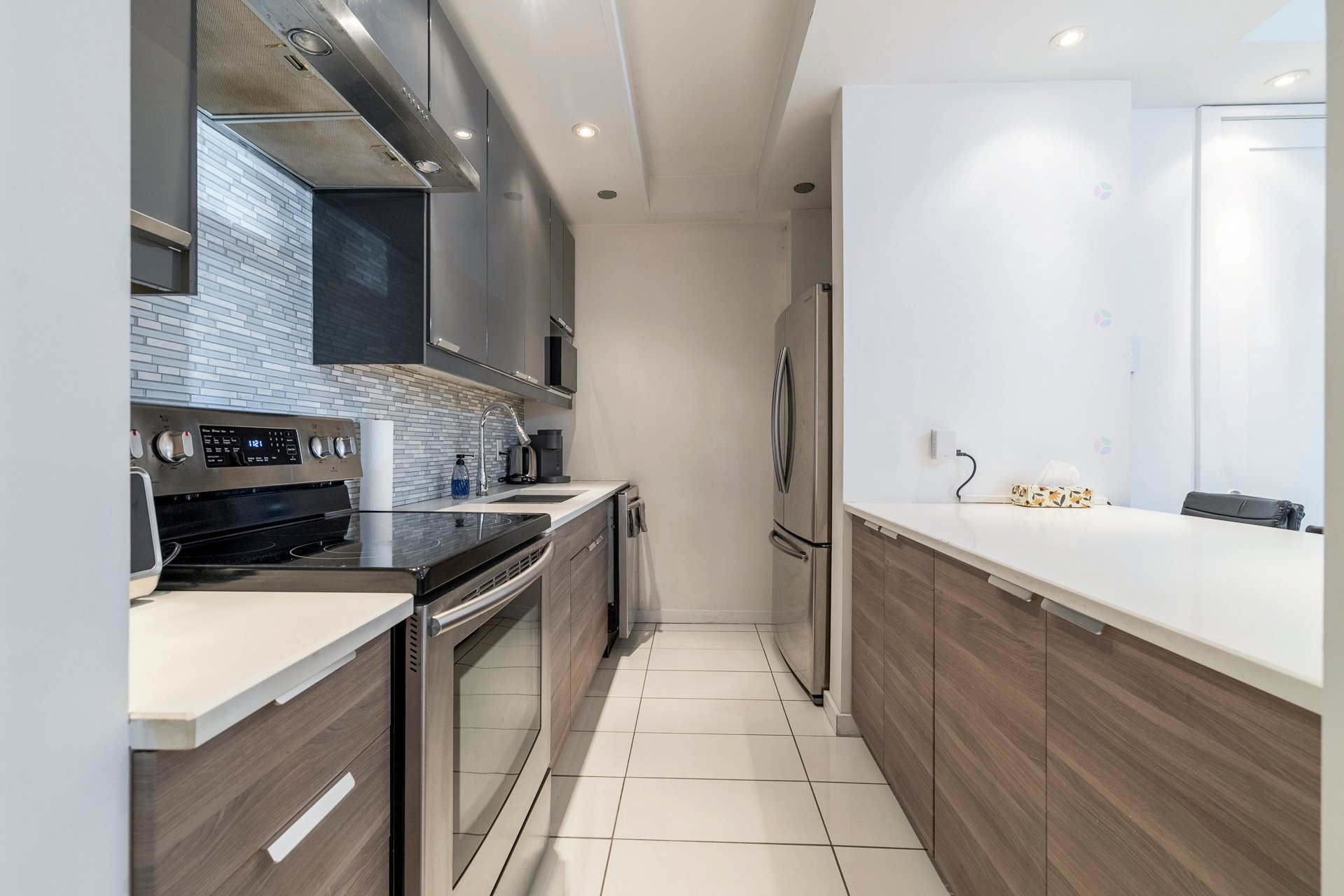 









1374


Rue Logan

,
Montréal (Ville-Marie),




QC
H2L1X3

