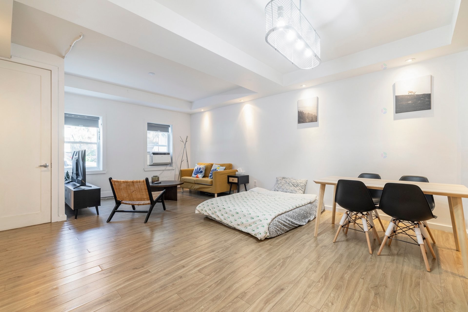 









1374


Rue Logan

,
Montréal (Ville-Marie),




QC
H2L1X3

