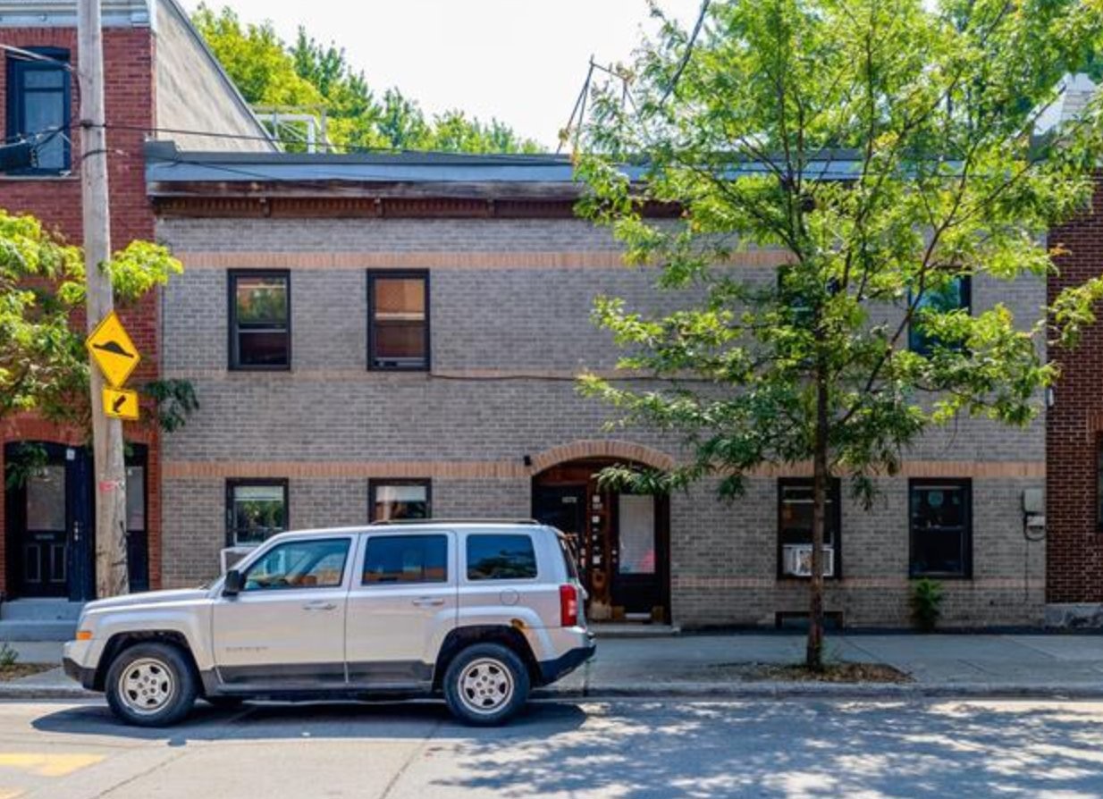 









1374


Rue Logan

,
Montréal (Ville-Marie),




QC
H2L1X3

