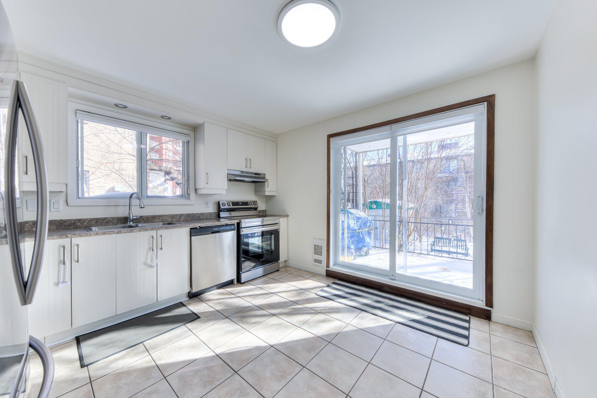 









3246

 - 3250


Boul. Notre-Dame

,
Laval (Chomedey),




QC
H7V3V2

