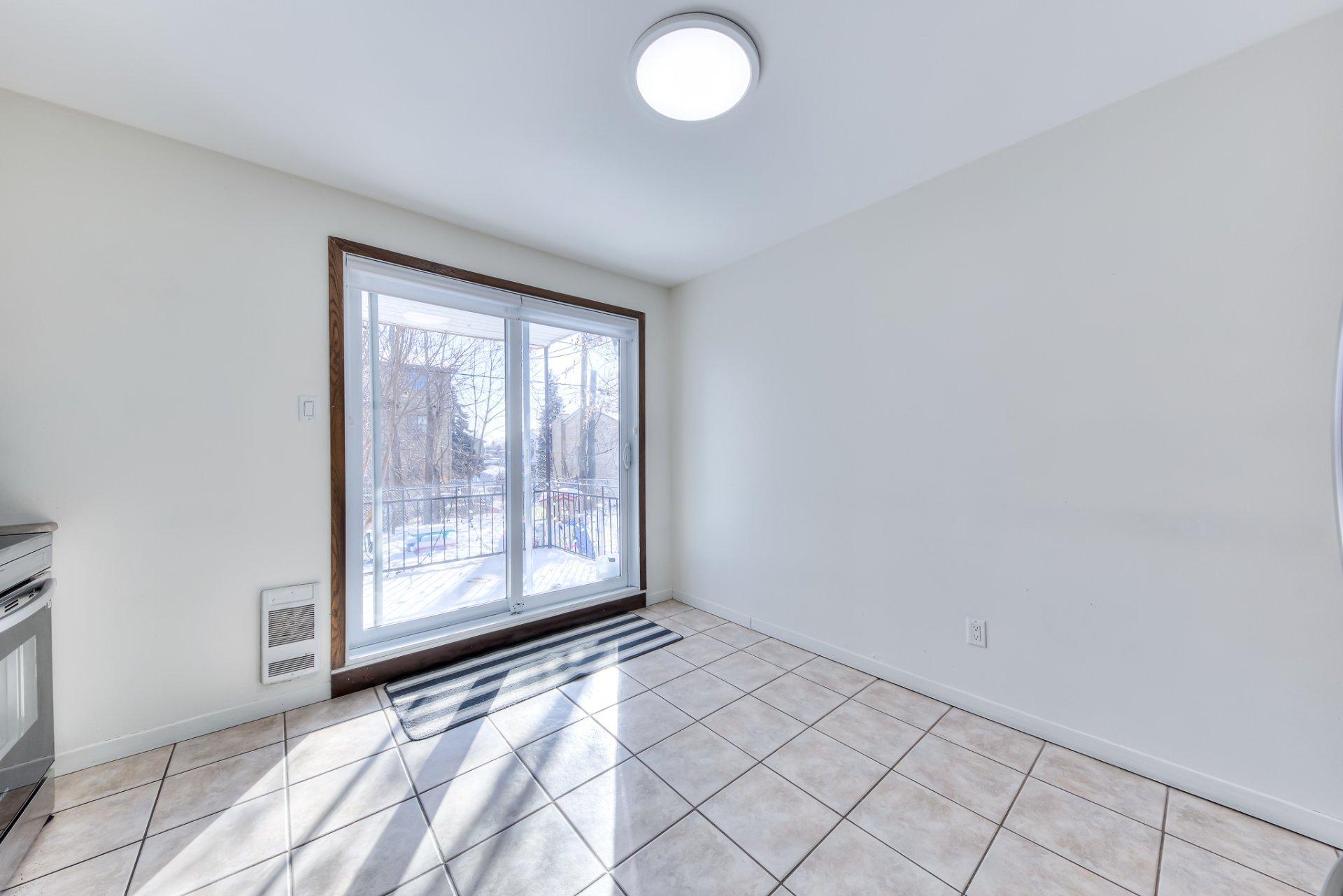 









3246

 - 3250


Boul. Notre-Dame

,
Laval (Chomedey),




QC
H7V3V2

