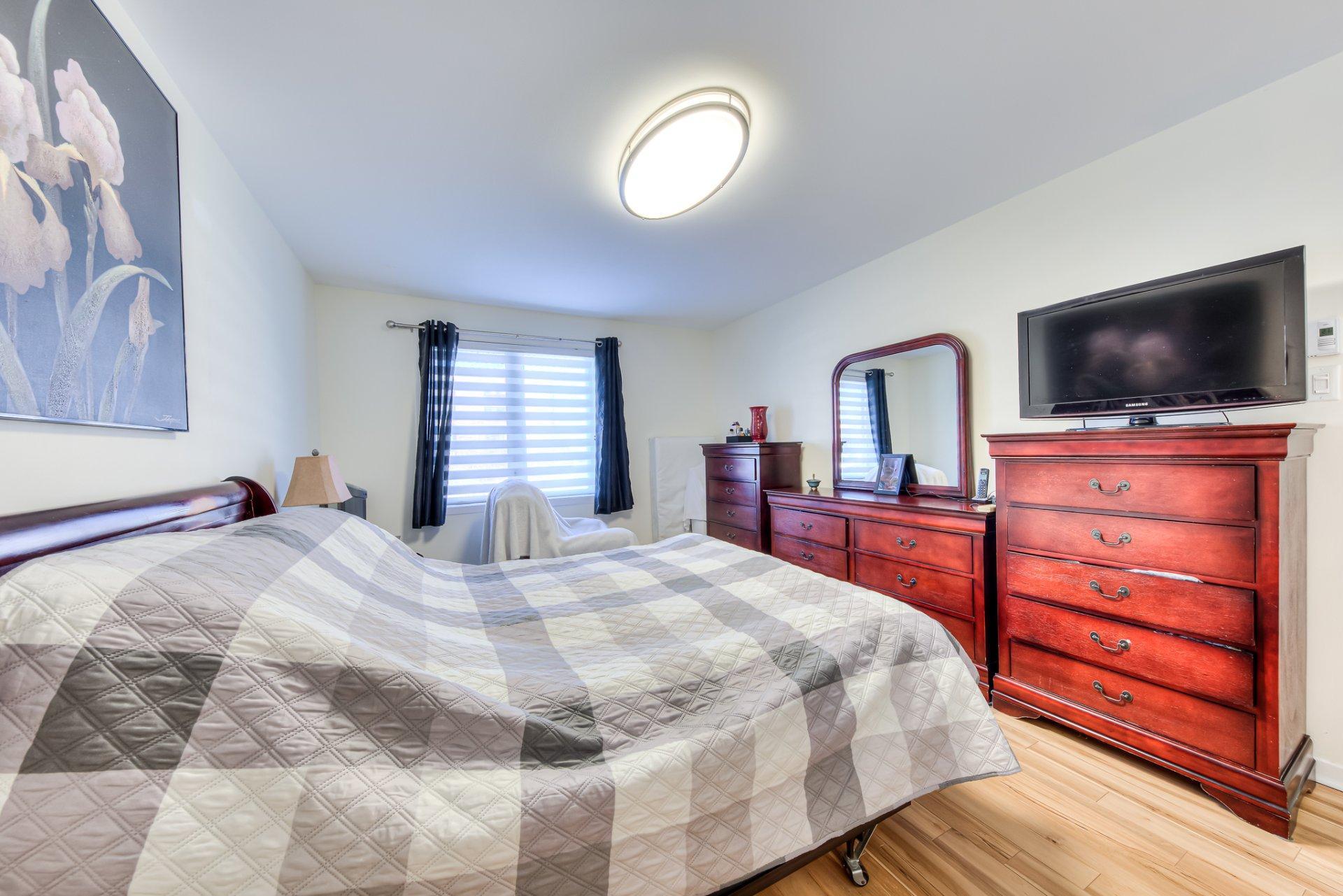 









3246

 - 3250


Boul. Notre-Dame

,
Laval (Chomedey),




QC
H7V3V2

