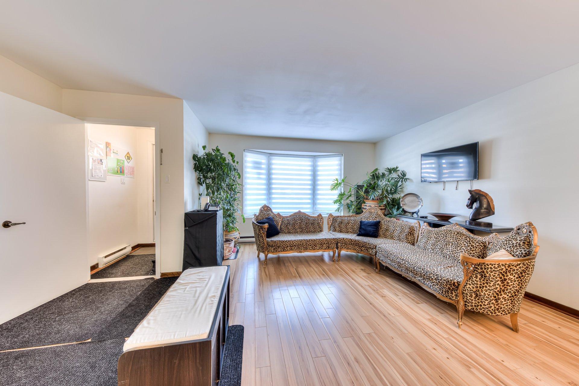 









3246

 - 3250


Boul. Notre-Dame

,
Laval (Chomedey),




QC
H7V3V2

