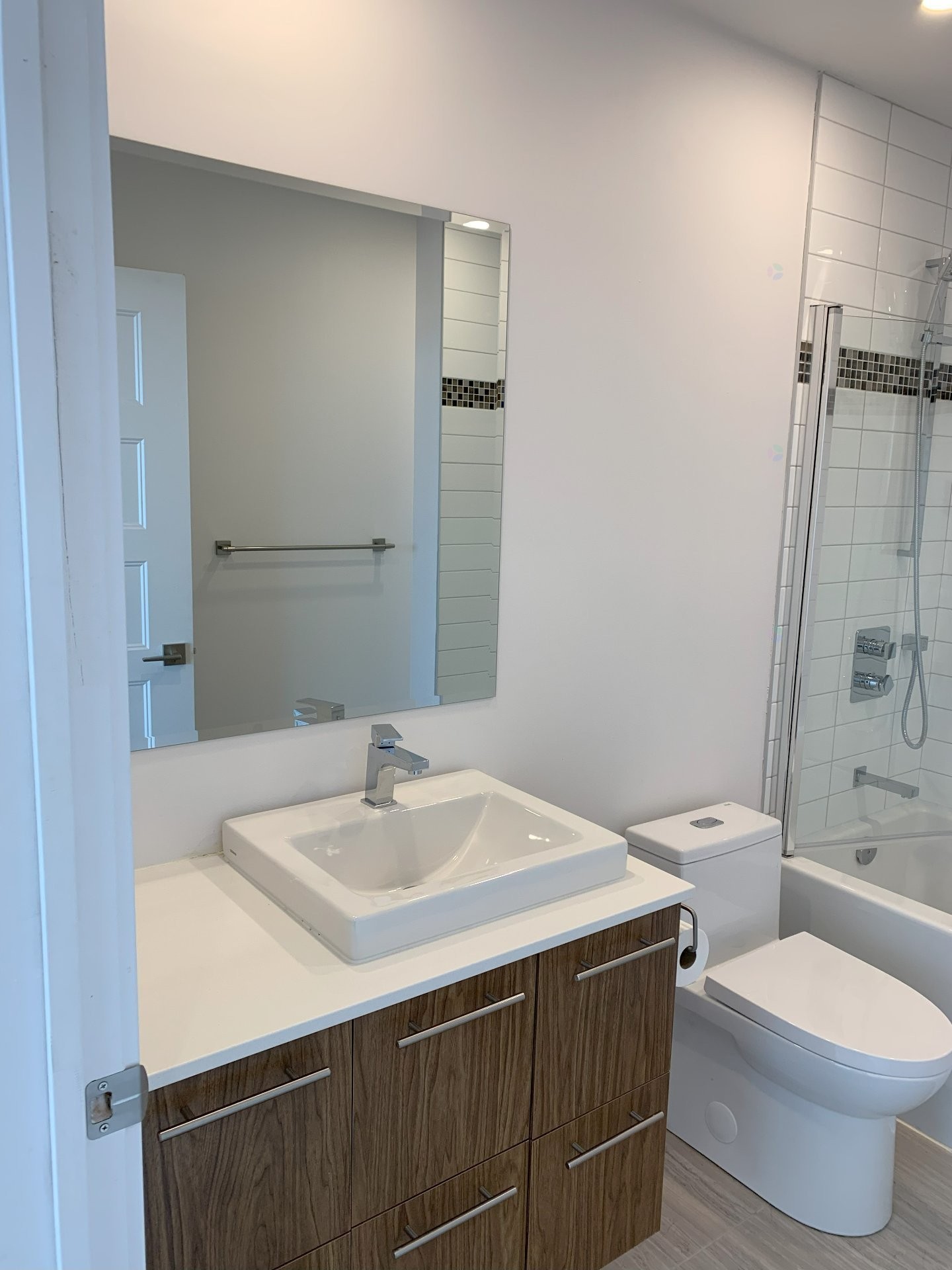 









50


Rue d'Ambre

, 602,
Candiac,




QC
J5S0S2

