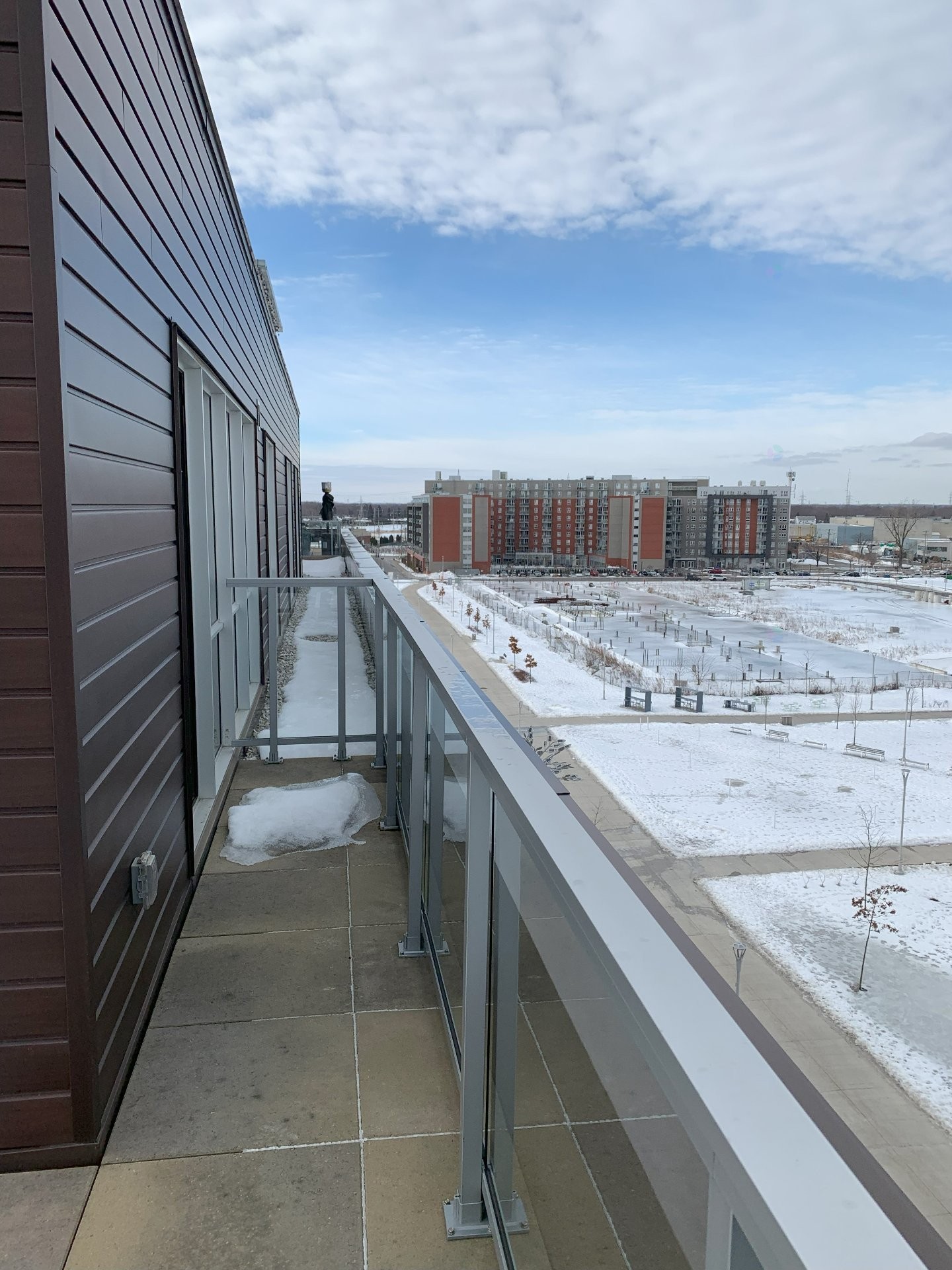 









50


Rue d'Ambre

, 602,
Candiac,




QC
J5S0S2

