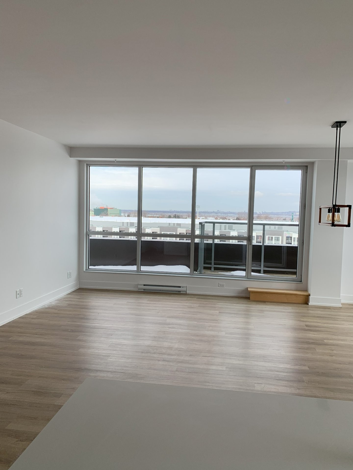 









50


Rue d'Ambre

, 602,
Candiac,




QC
J5S0S2

