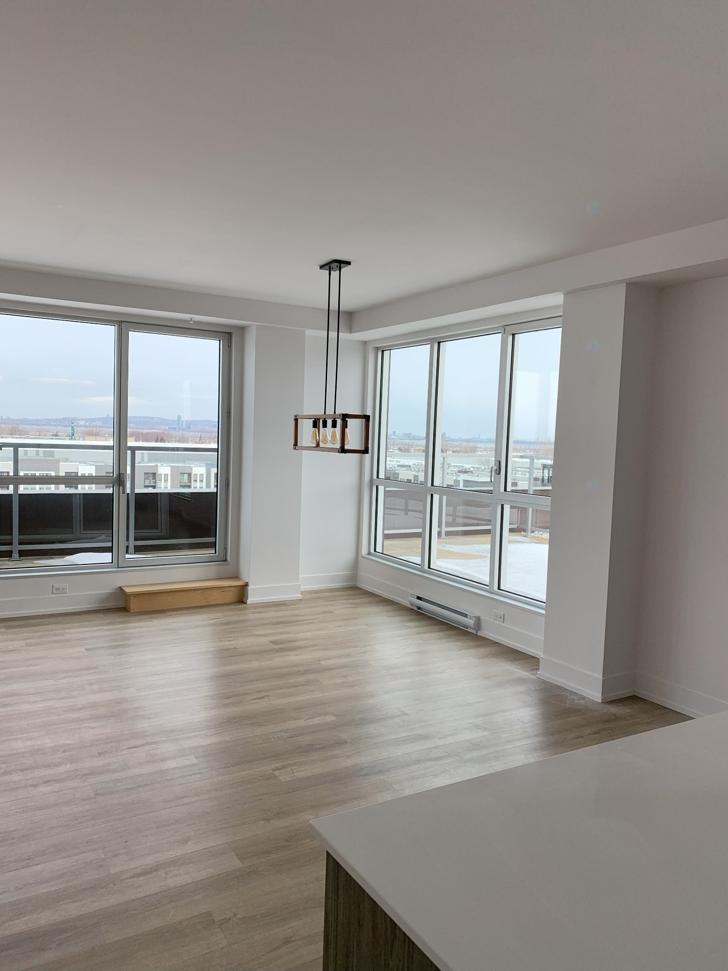 









50


Rue d'Ambre

, 602,
Candiac,




QC
J5S0S2

