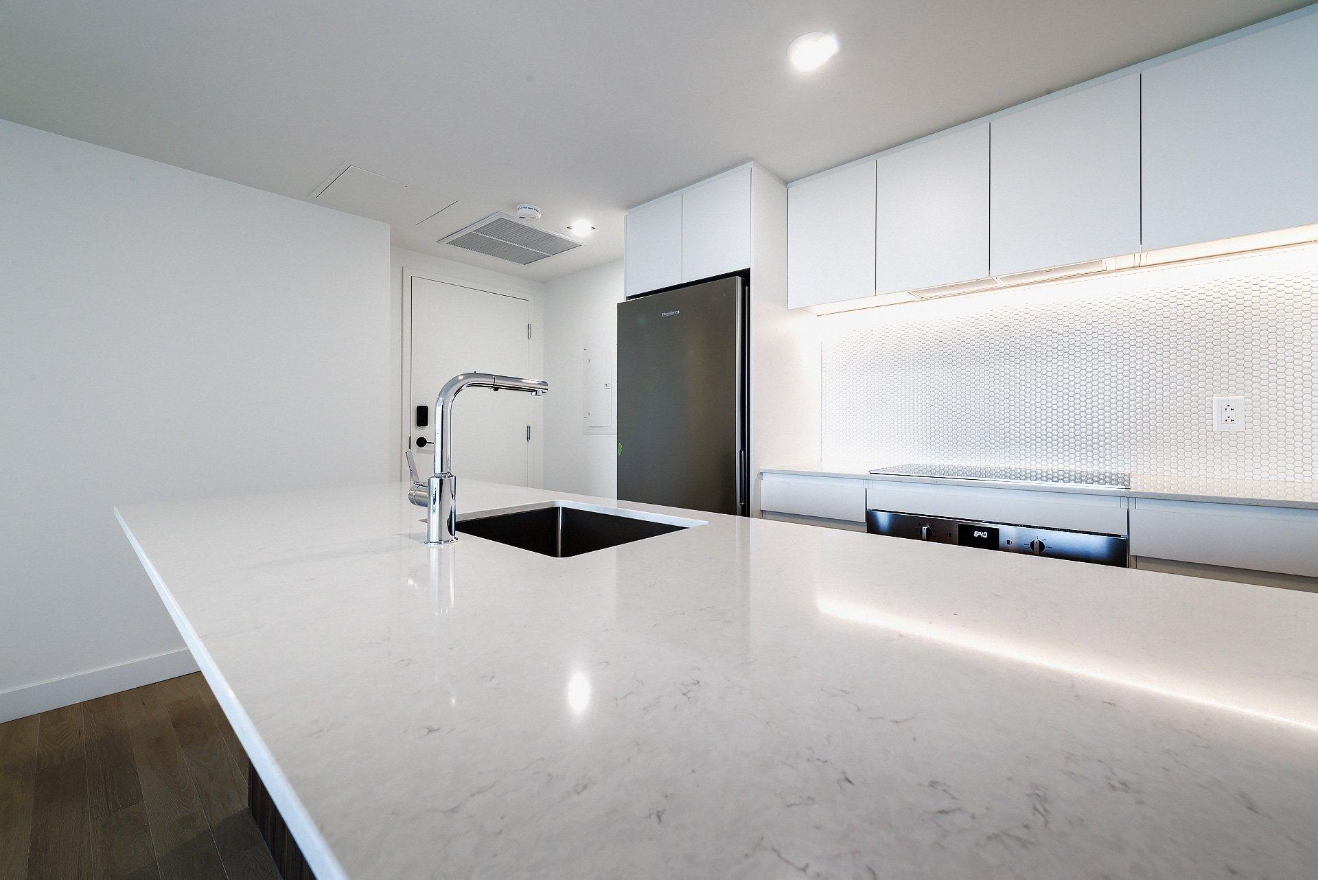 









1245


Rue De Bleury

, 3501,
Montréal (Ville-Marie),




QC
H3B0C2

