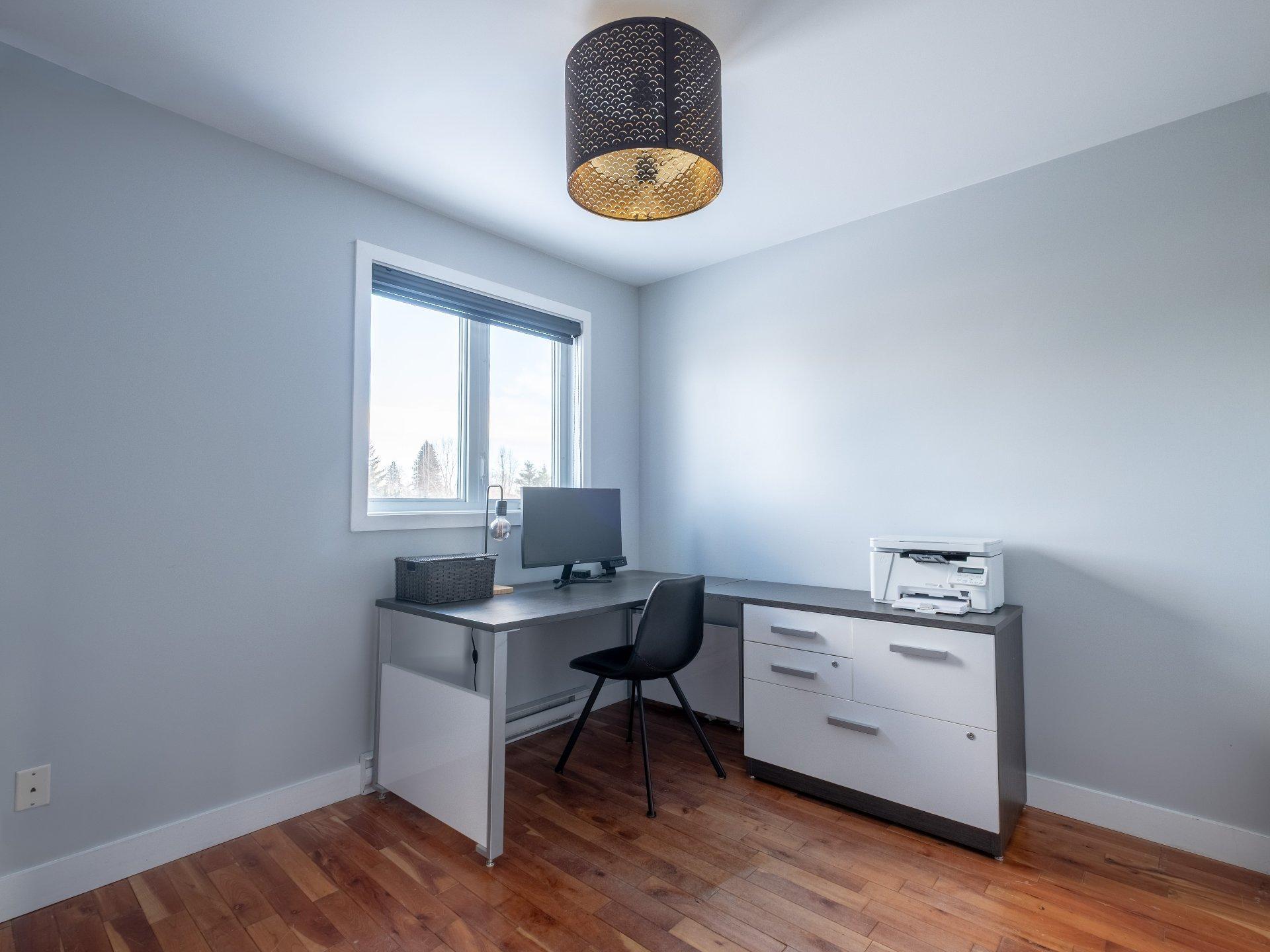 









108


Rue Joseph-Théberge

,
Saint-Mathias-sur-Richelieu,




QC
J3L6C5

