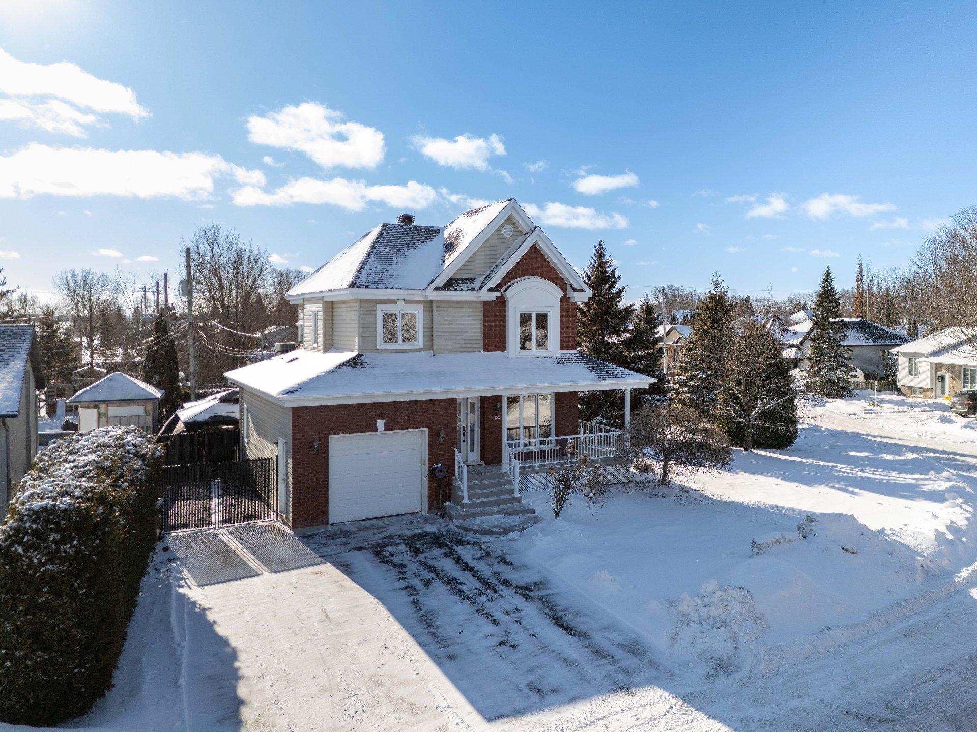 









108


Rue Joseph-Théberge

,
Saint-Mathias-sur-Richelieu,




QC
J3L6C5

