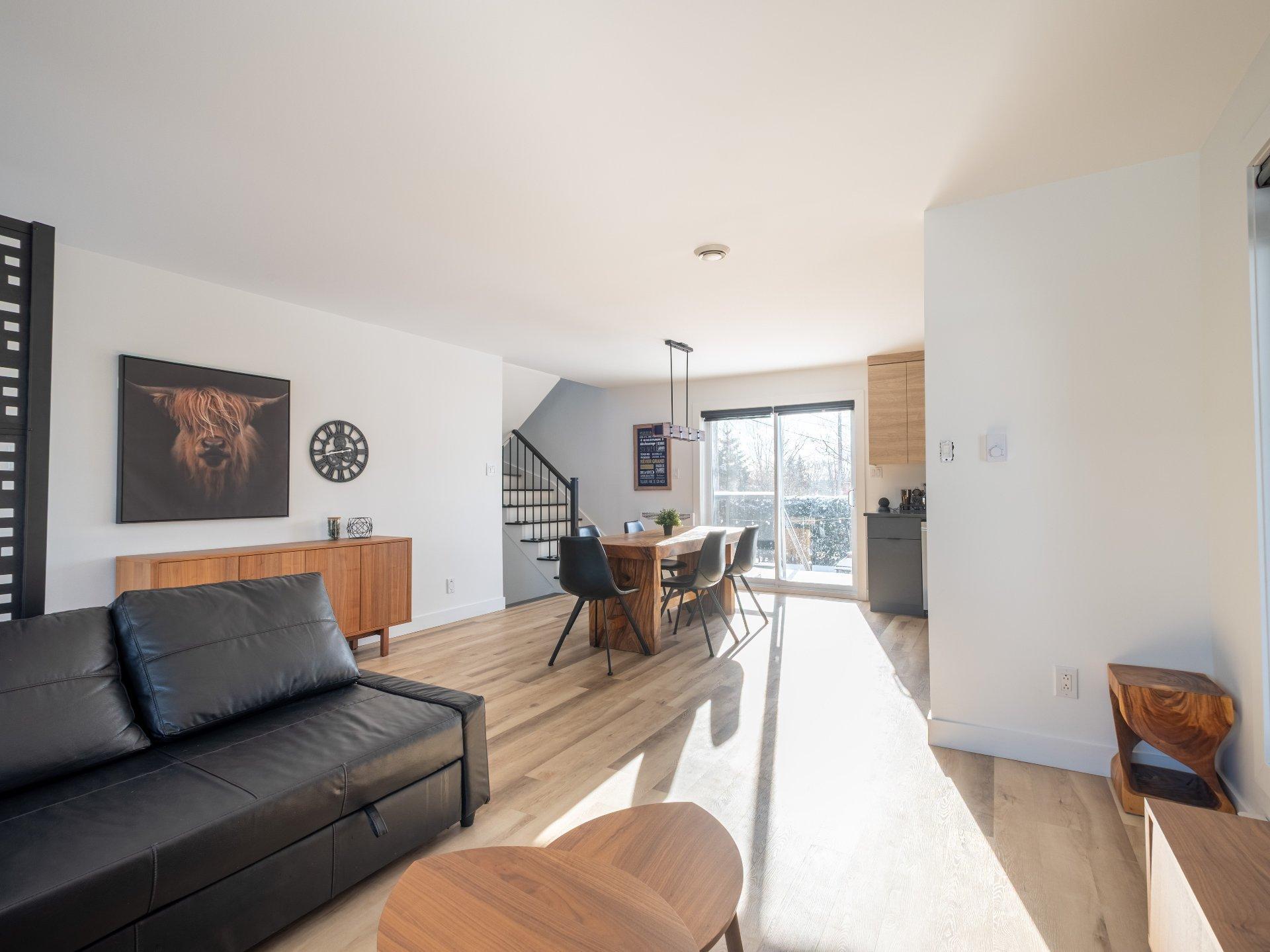 









108


Rue Joseph-Théberge

,
Saint-Mathias-sur-Richelieu,




QC
J3L6C5

