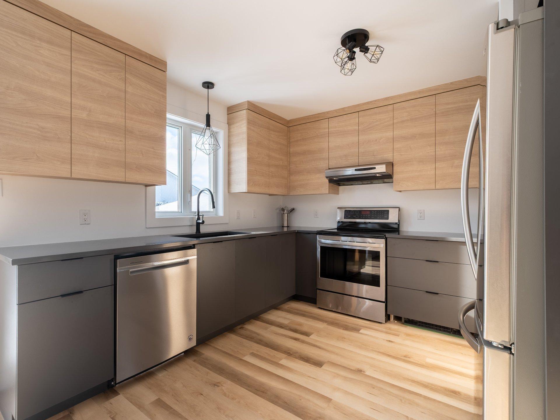 









108


Rue Joseph-Théberge

,
Saint-Mathias-sur-Richelieu,




QC
J3L6C5

