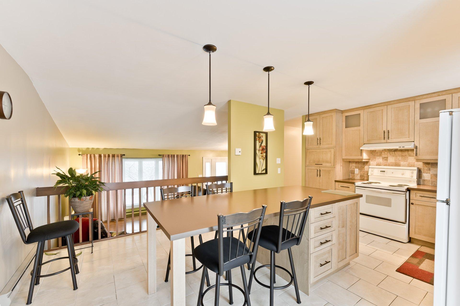 









992


Rue du Sieur-d'iberville

,
Sherbrooke (Les Nations),




QC
J1H6B8

