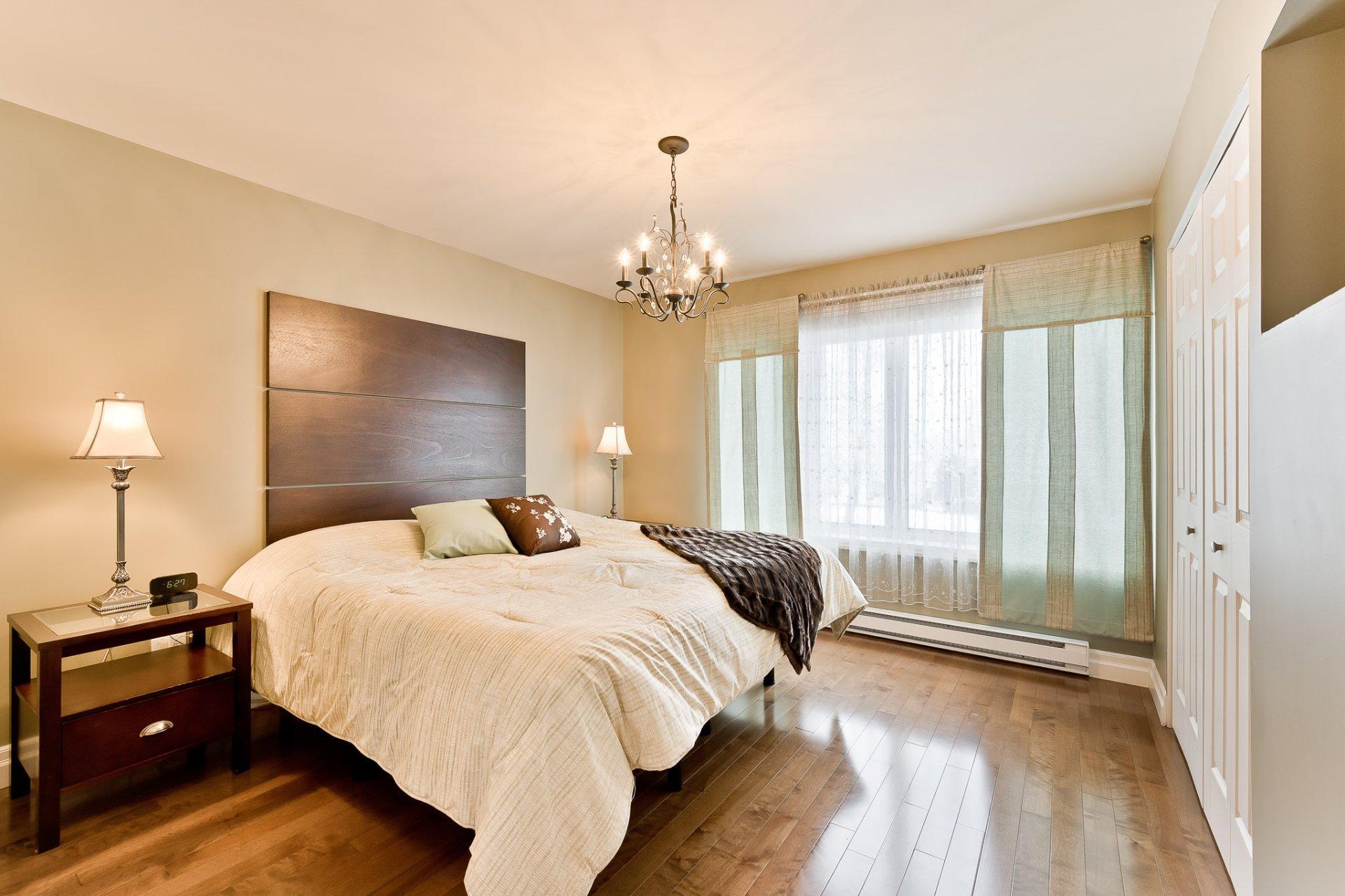 









992


Rue du Sieur-d'iberville

,
Sherbrooke (Les Nations),




QC
J1H6B8

