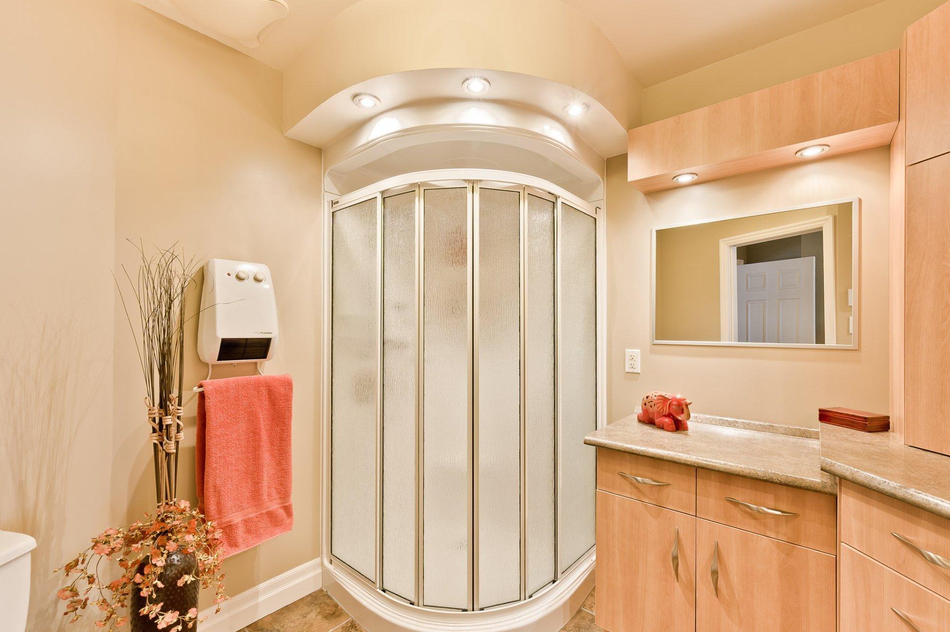 









992


Rue du Sieur-d'iberville

,
Sherbrooke (Les Nations),




QC
J1H6B8

