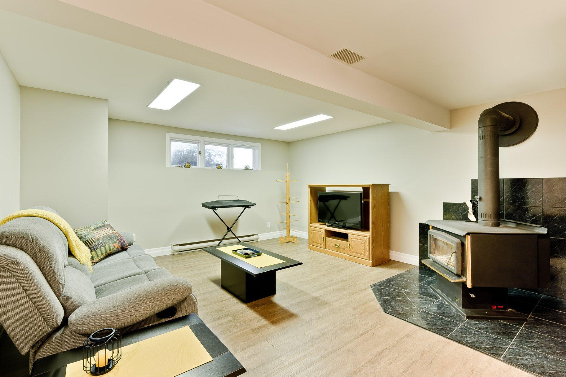 









992


Rue du Sieur-d'iberville

,
Sherbrooke (Les Nations),




QC
J1H6B8

