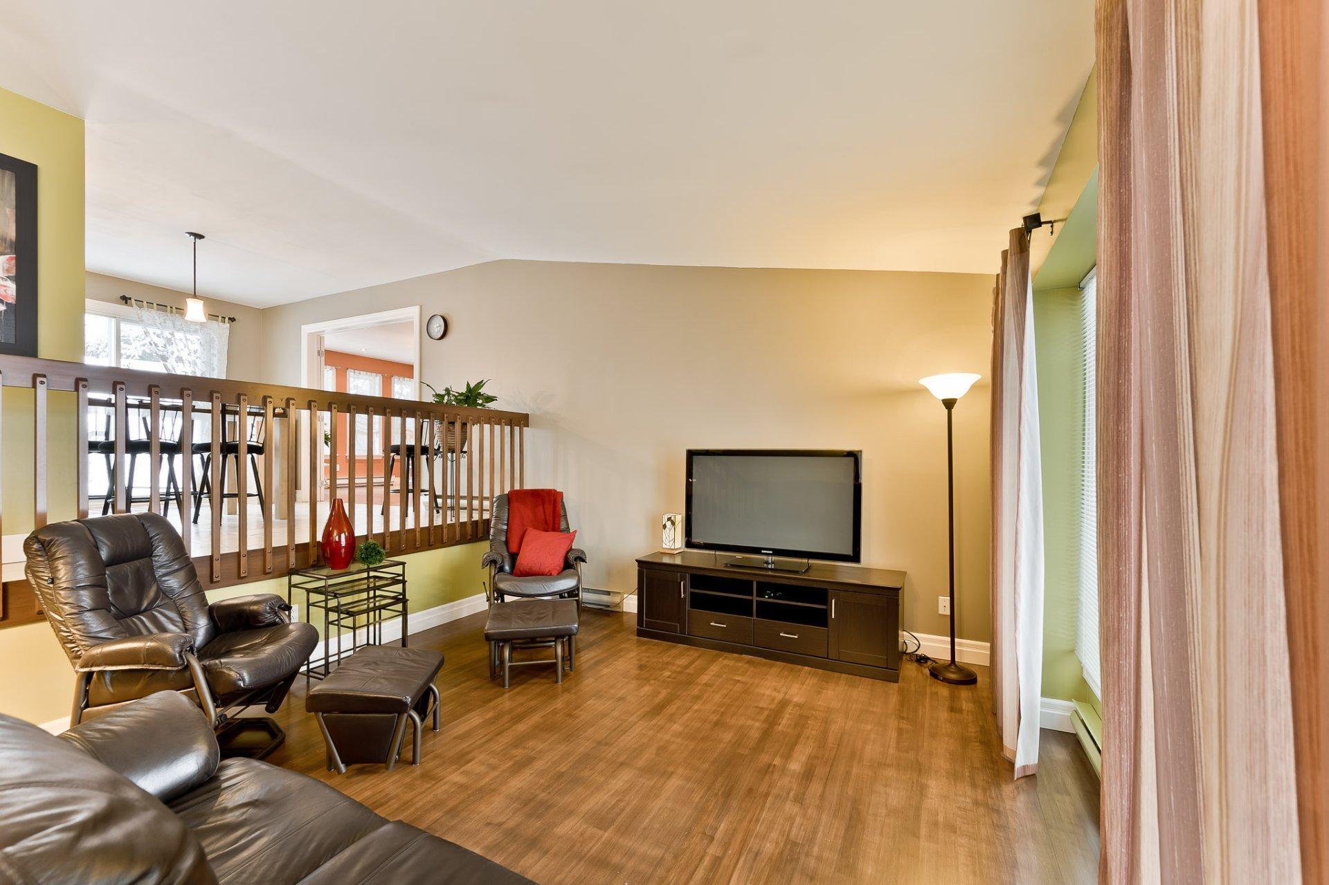 









992


Rue du Sieur-d'iberville

,
Sherbrooke (Les Nations),




QC
J1H6B8

