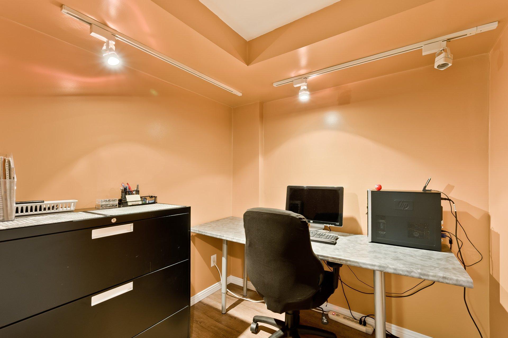 









992


Rue du Sieur-d'iberville

,
Sherbrooke (Les Nations),




QC
J1H6B8

