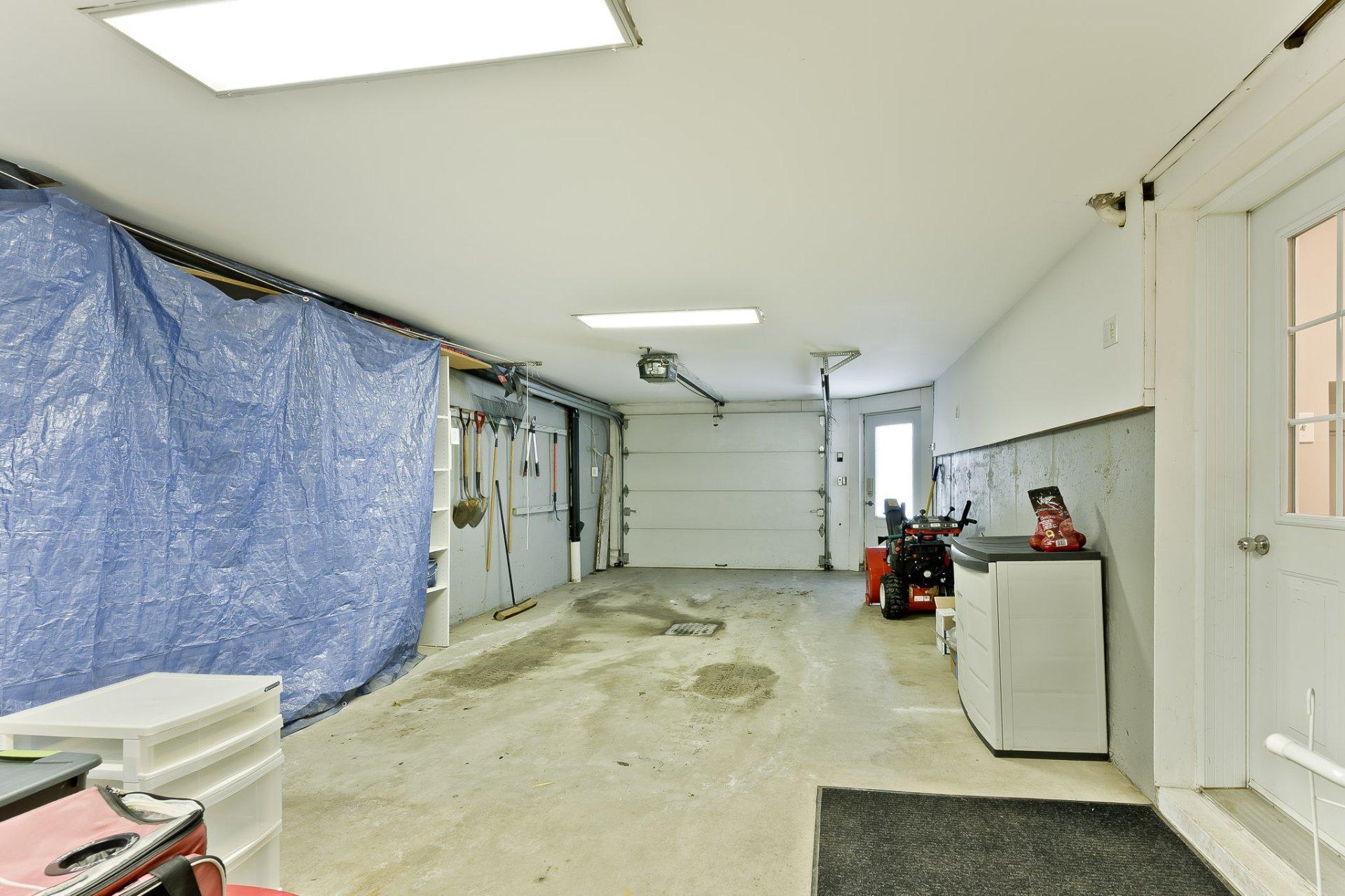 









992


Rue du Sieur-d'iberville

,
Sherbrooke (Les Nations),




QC
J1H6B8

